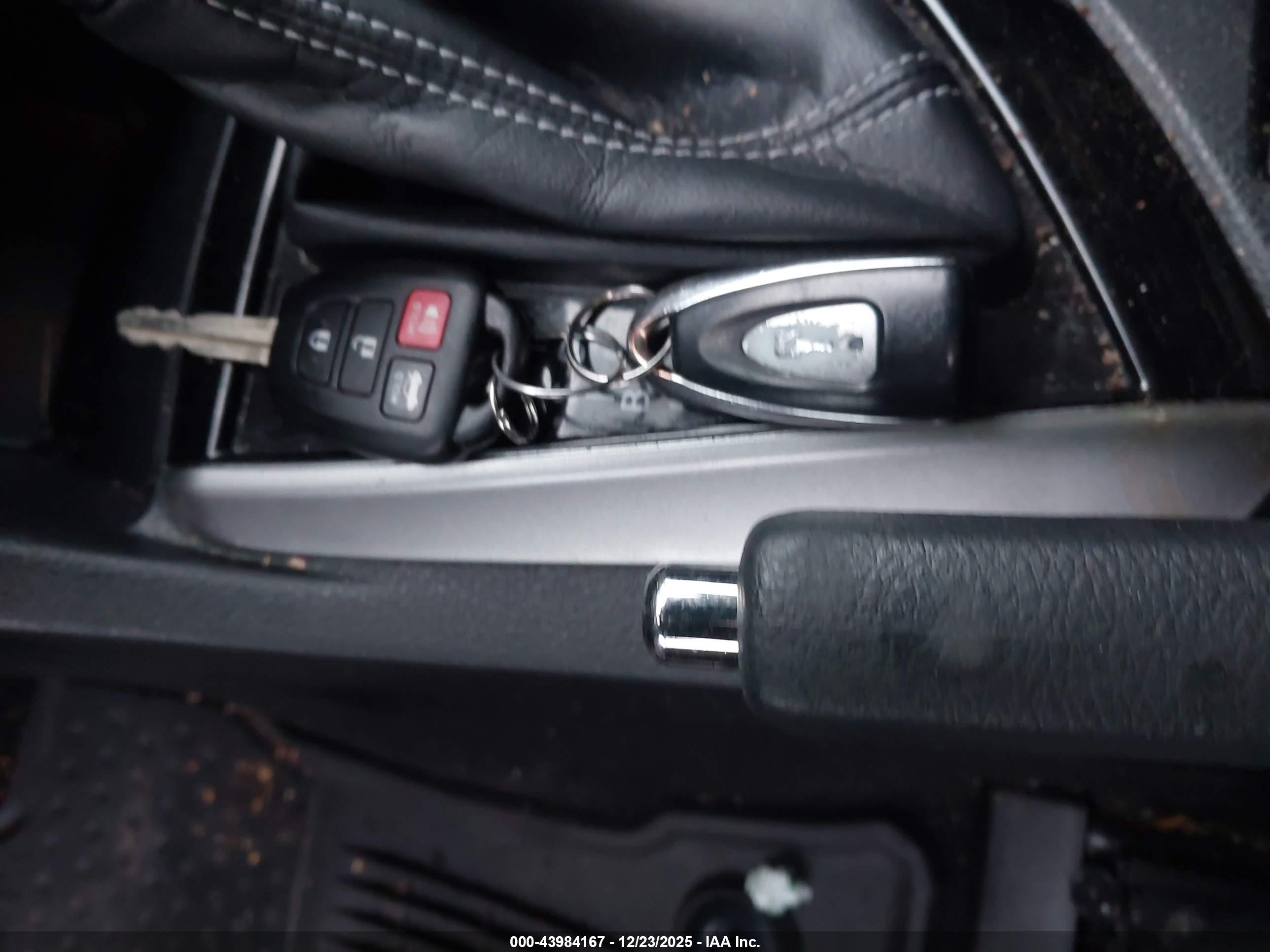 TOYOTA COROLLA image 11