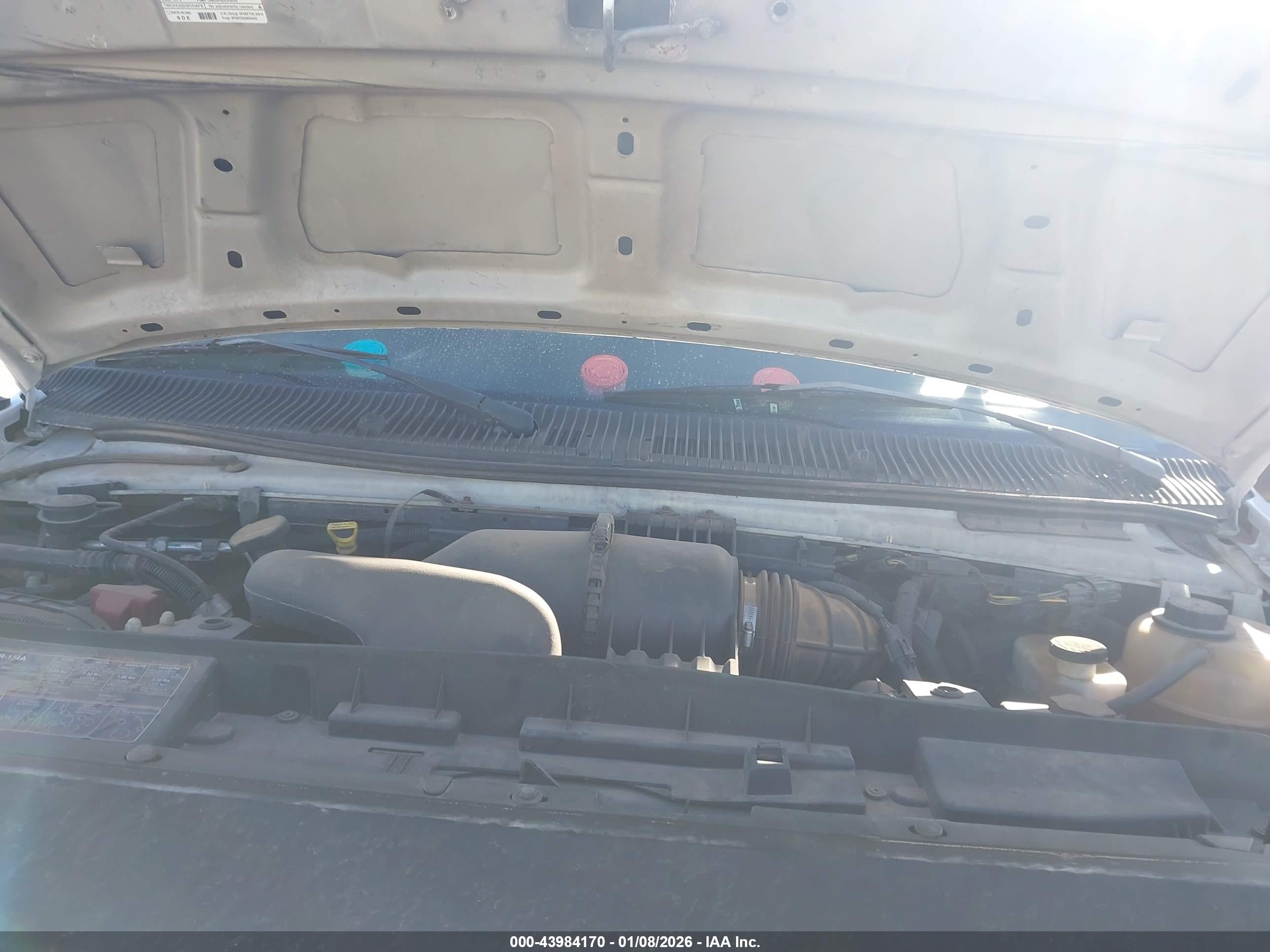 FORD E-250 image 10