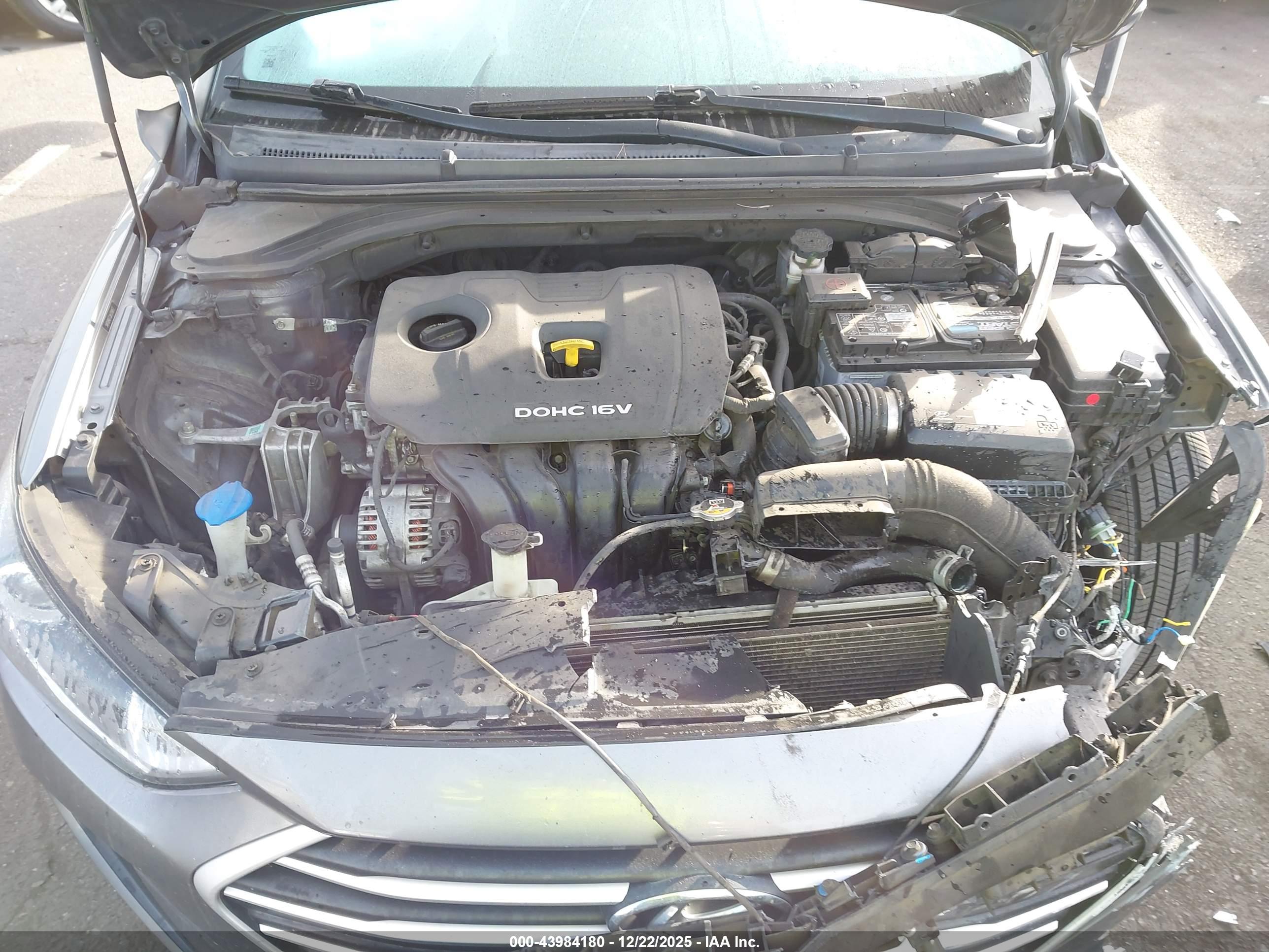 HYUNDAI ELANTRA image 10