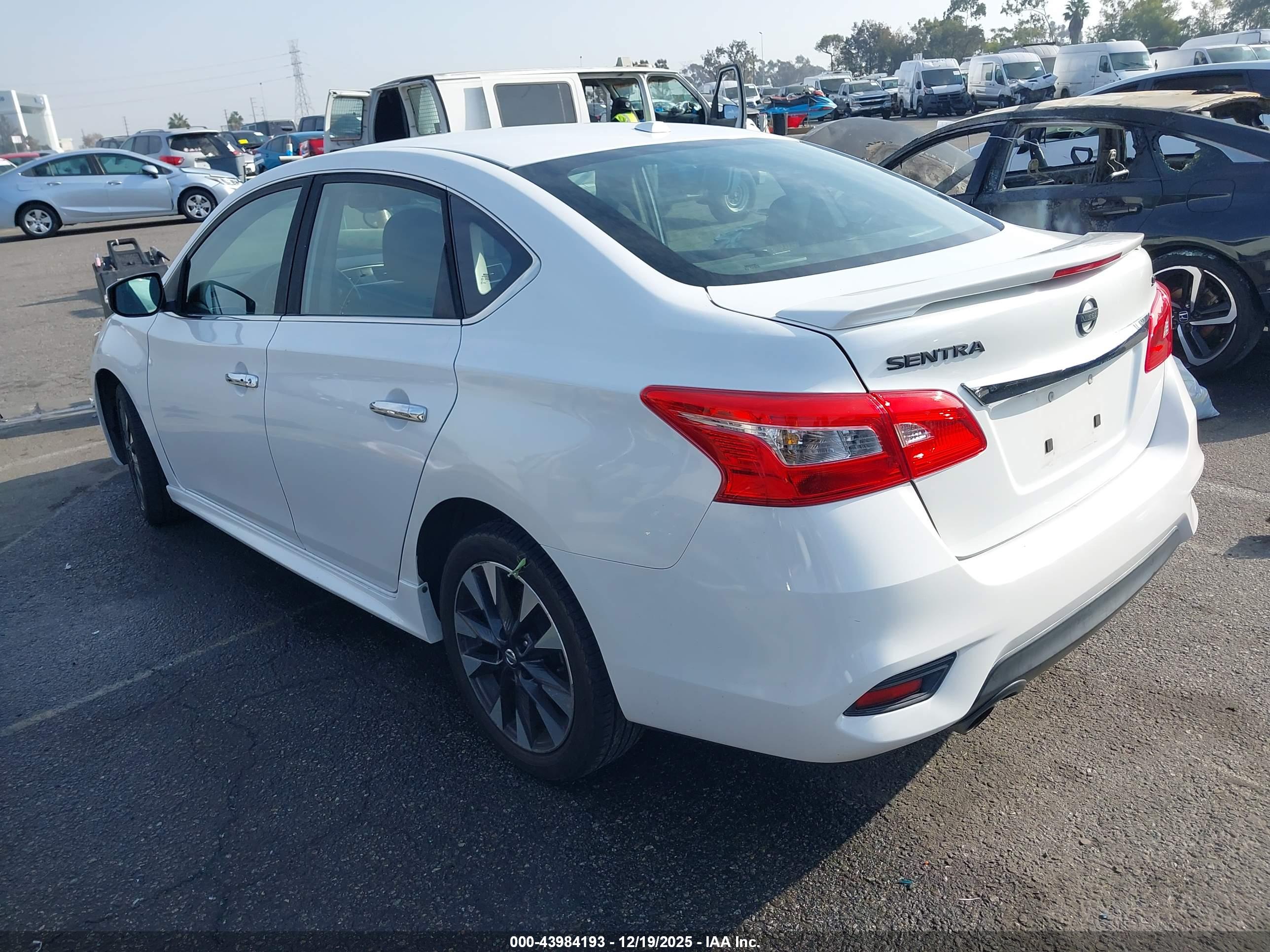 NISSAN SENTRA image 3