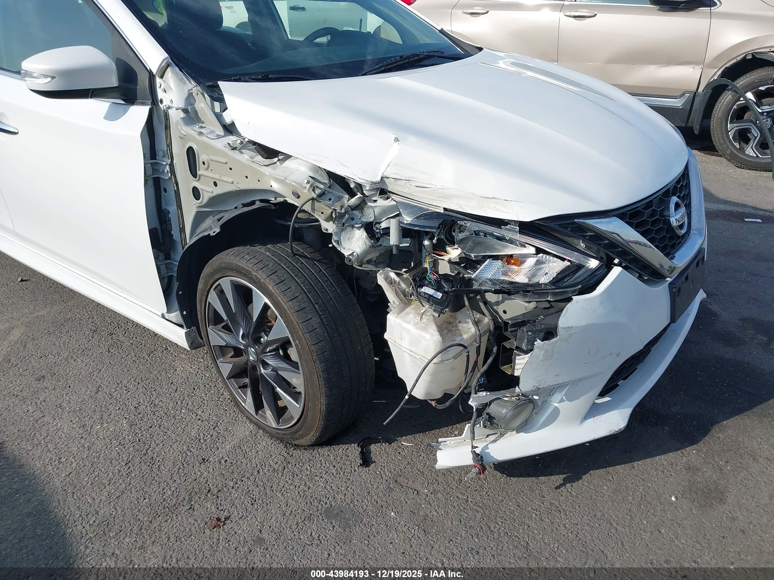 NISSAN SENTRA image 6