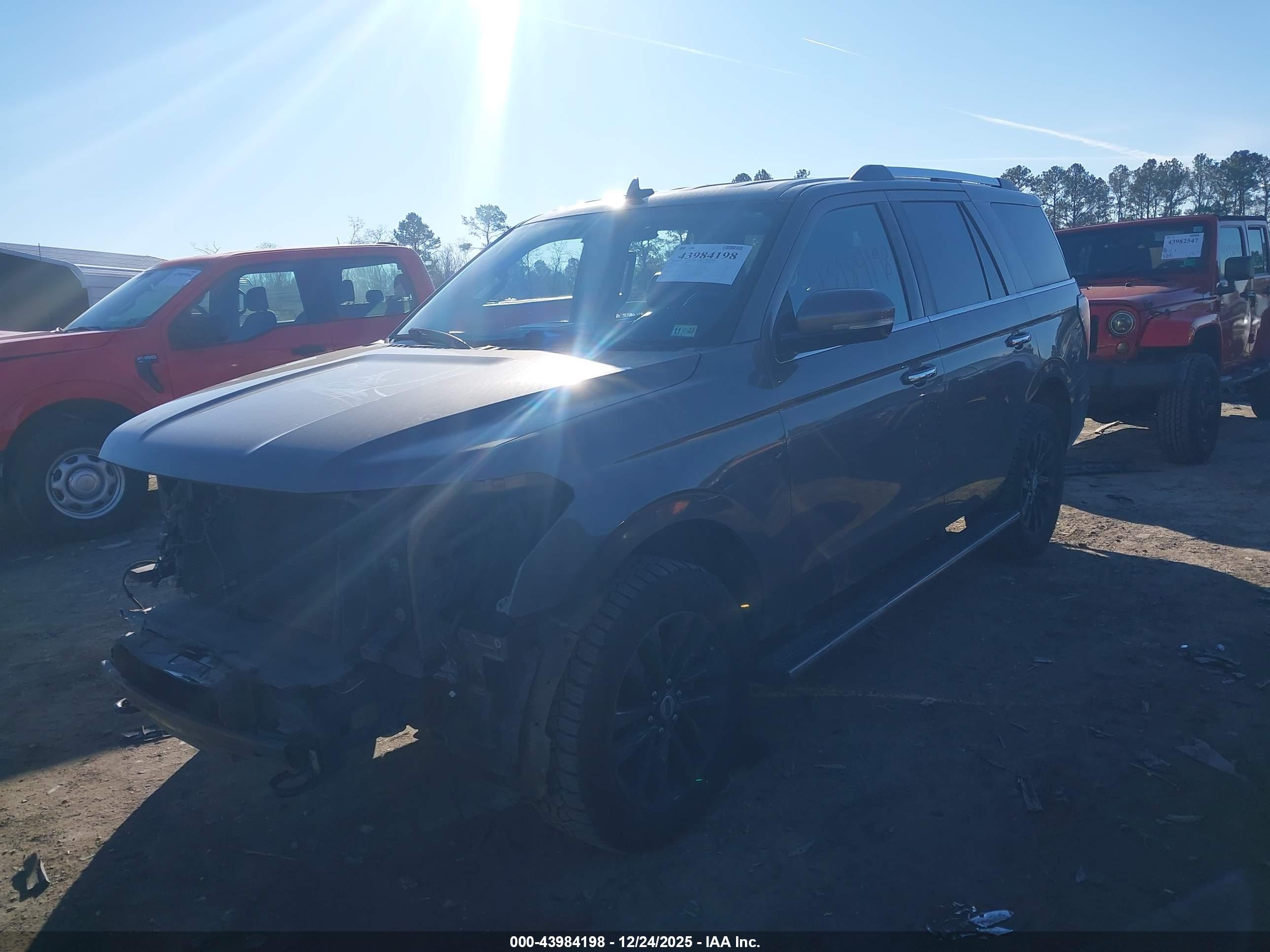 FORD EXPEDITION image 2