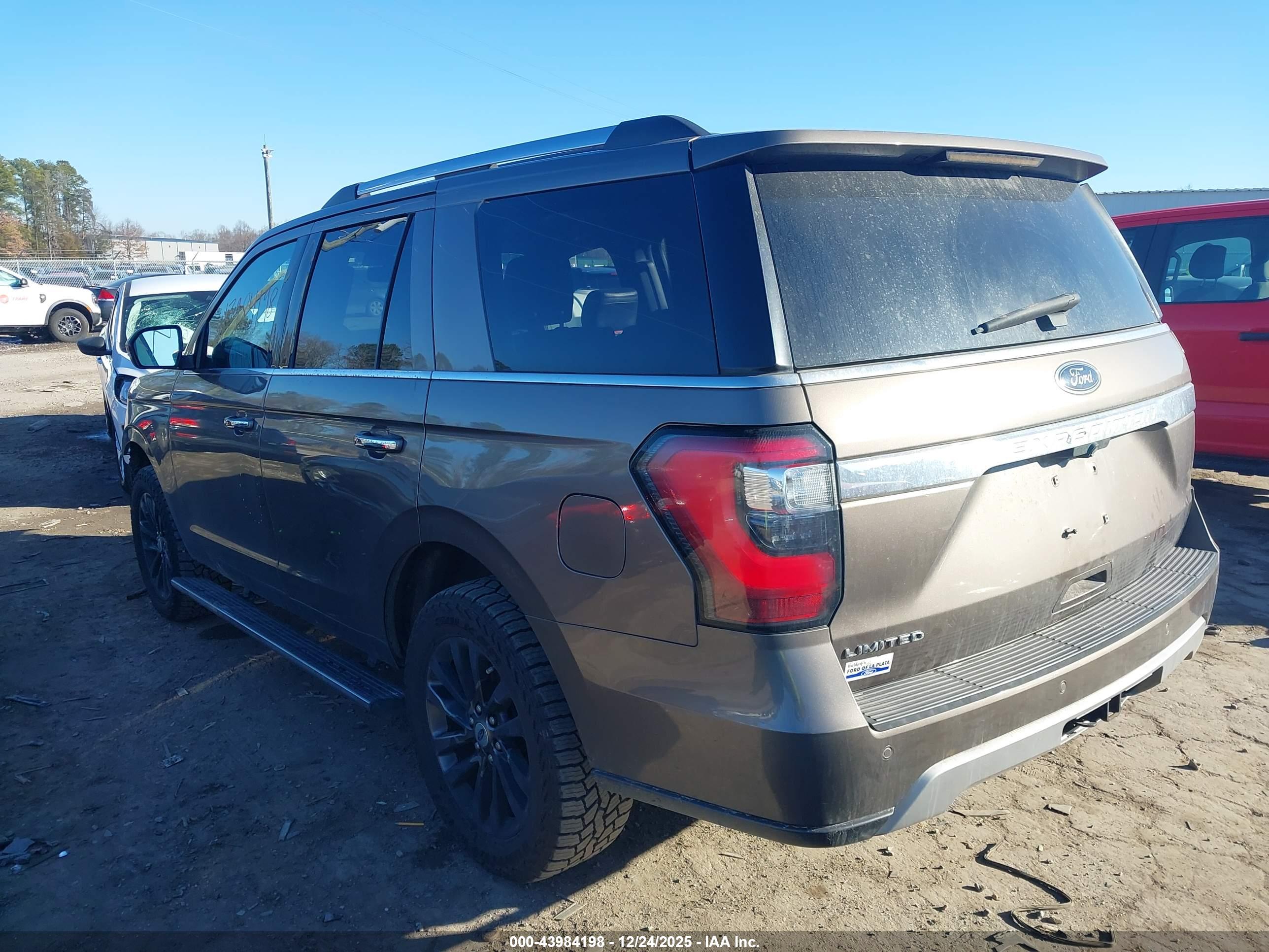 FORD EXPEDITION image 3