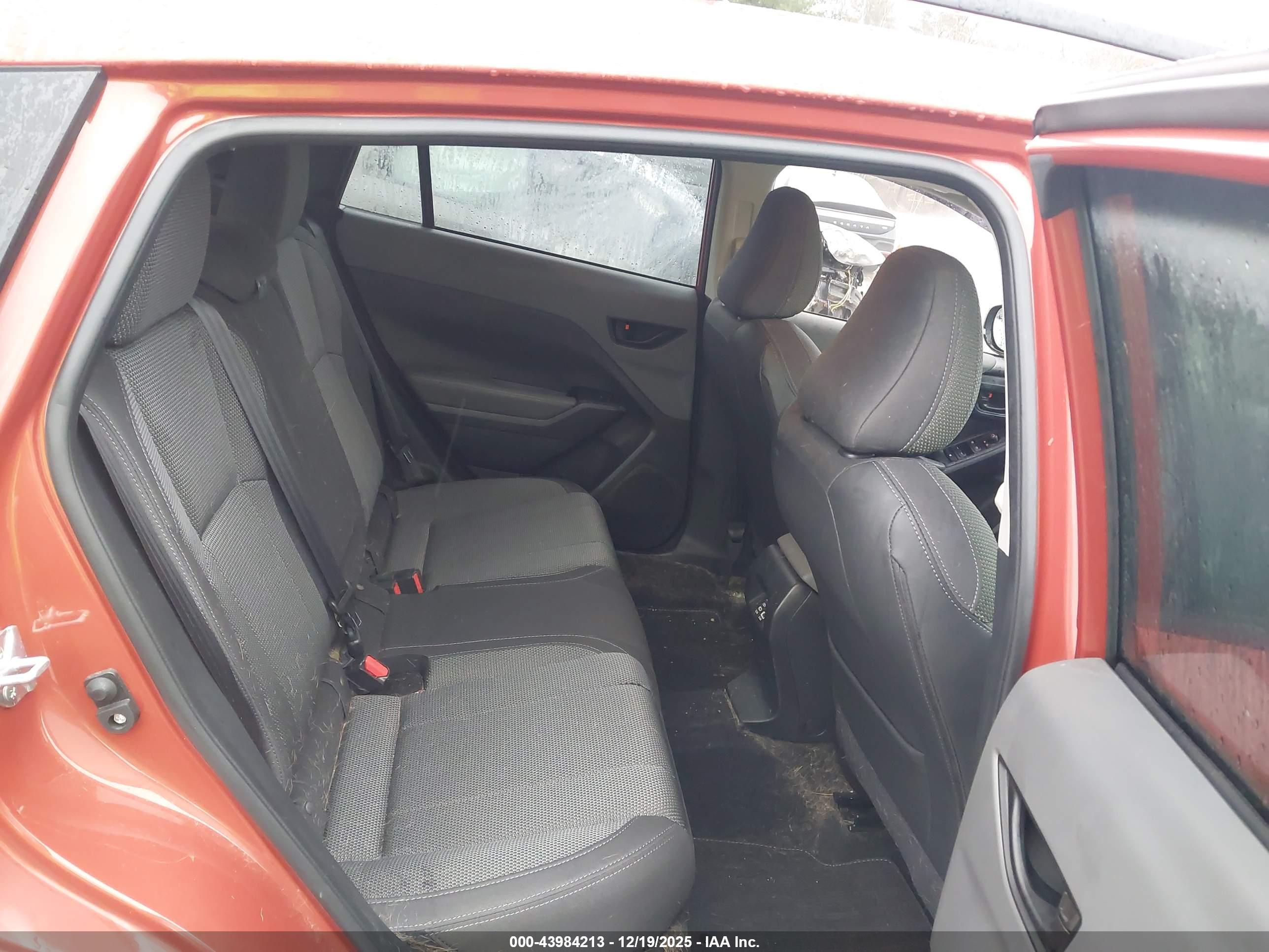 SUBARU CROSSTREK image 8