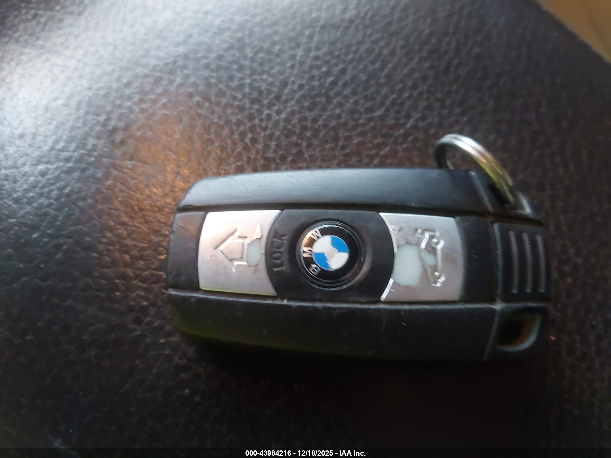 BMW 650I image 11