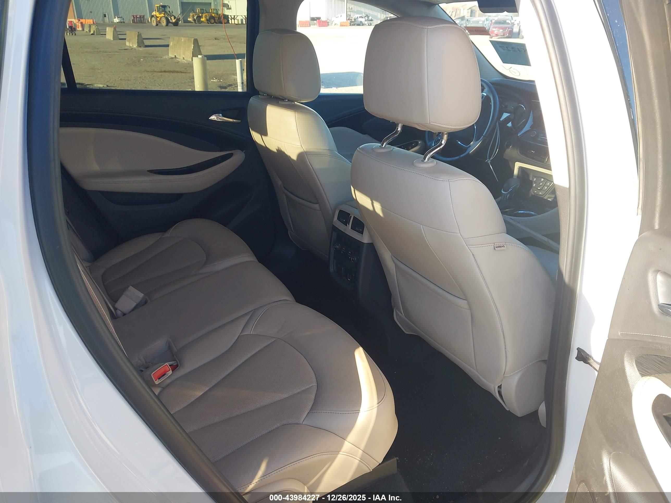 BUICK ENVISION image 8