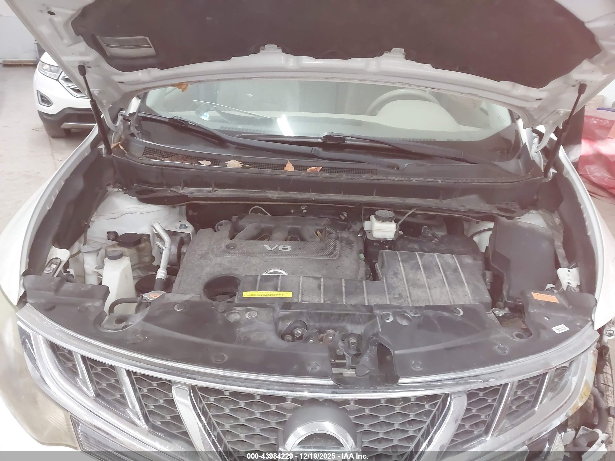 NISSAN MURANO image 10