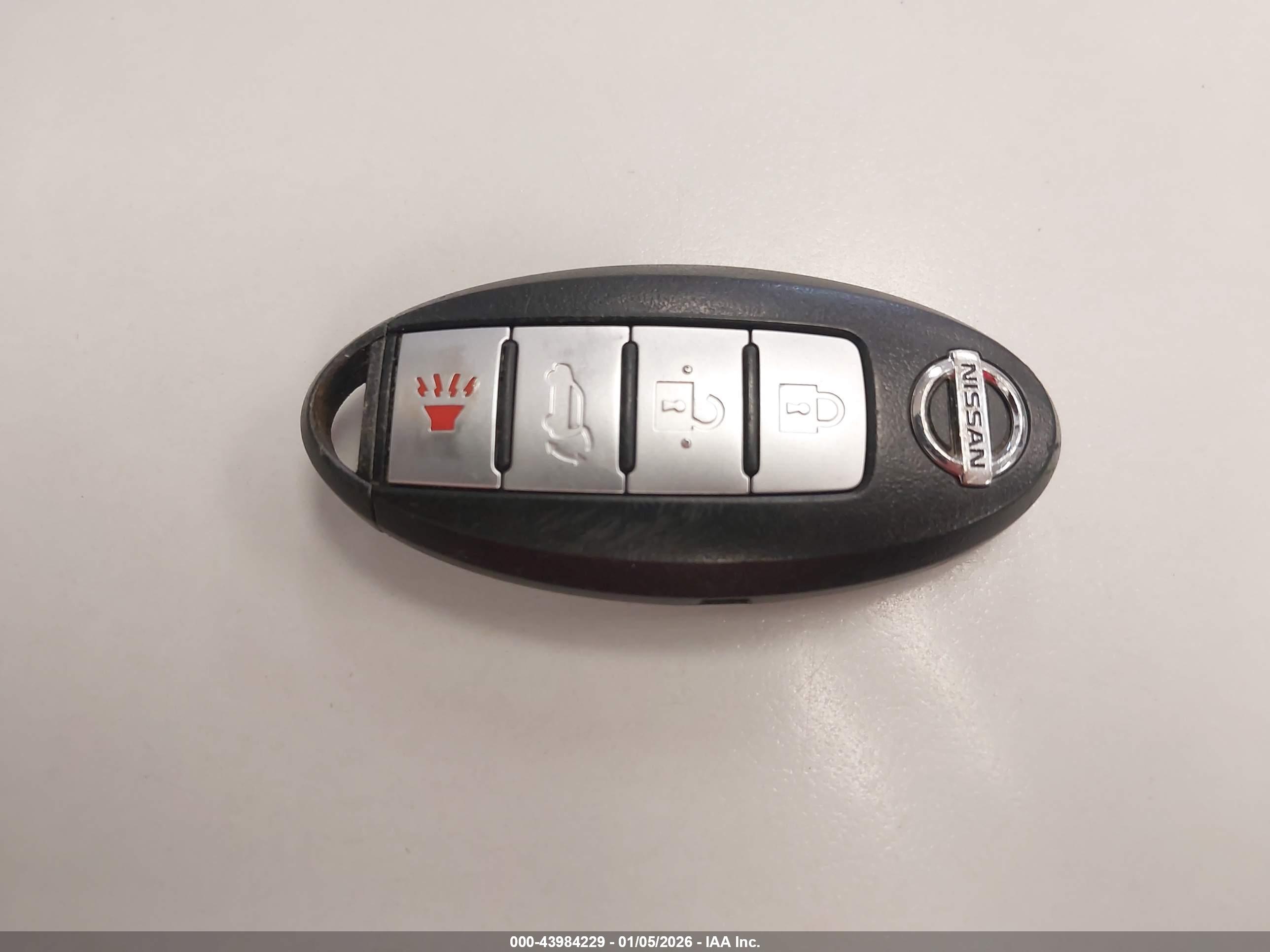 NISSAN MURANO image 11