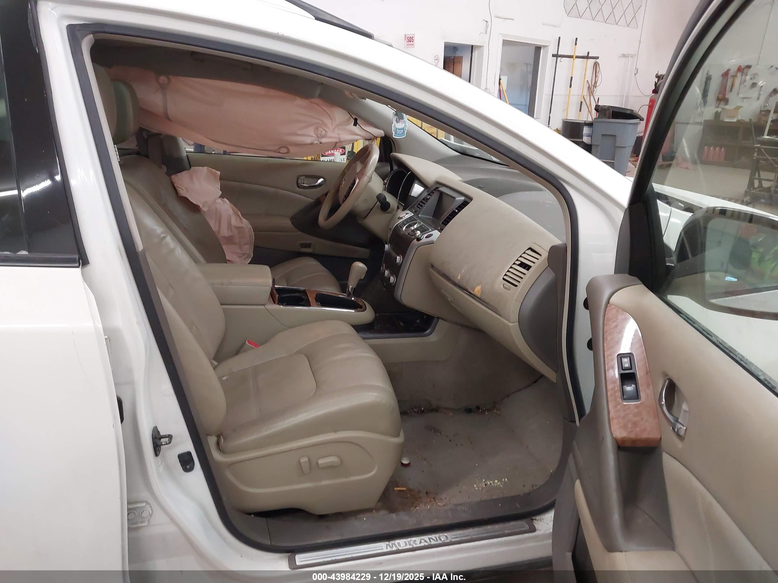 NISSAN MURANO image 5
