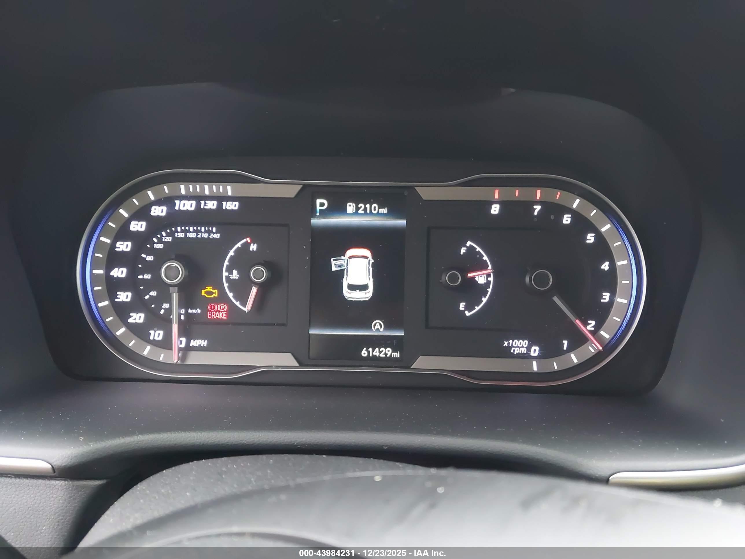 HYUNDAI TUCSON image 7