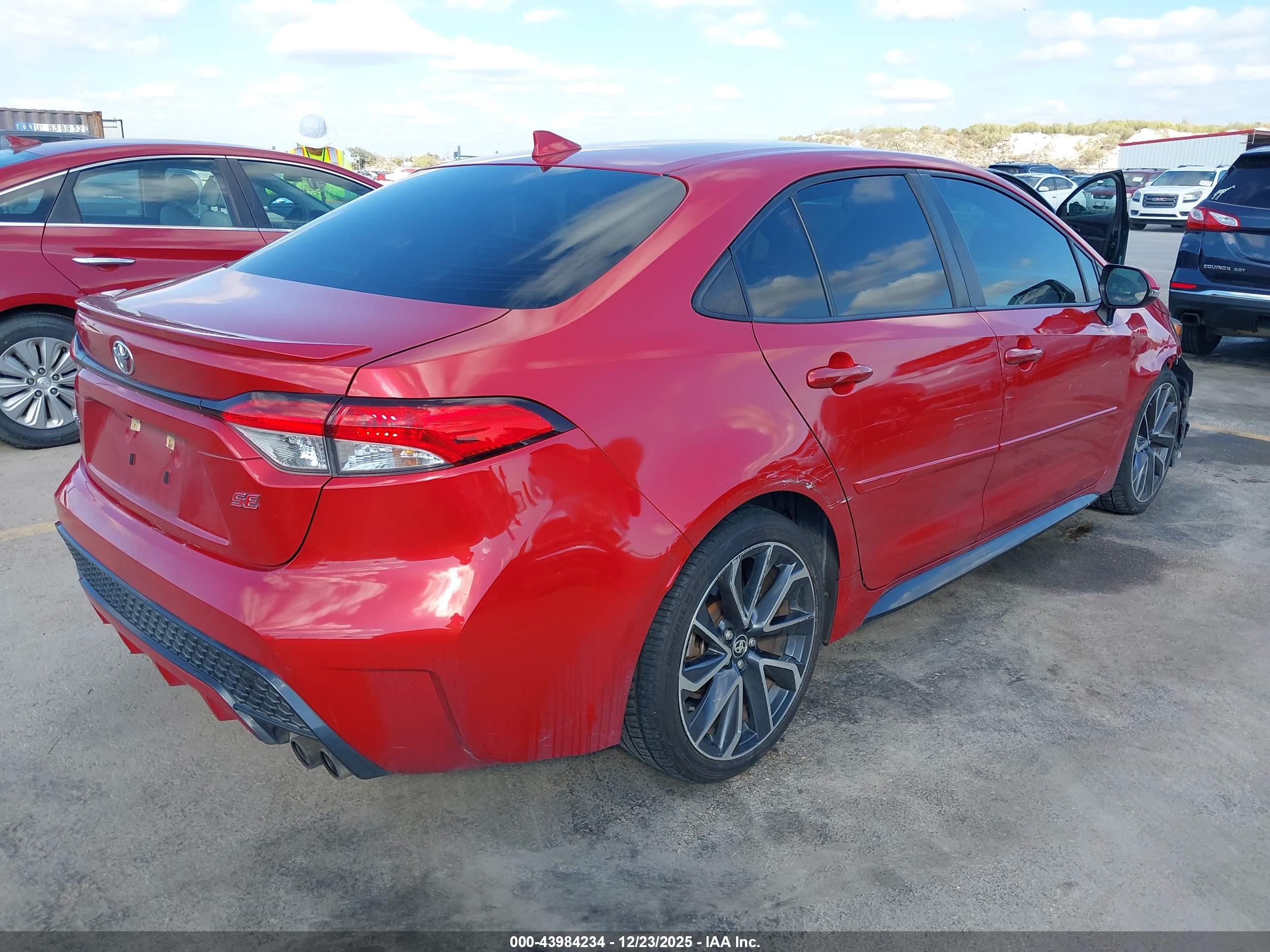 TOYOTA COROLLA image 4