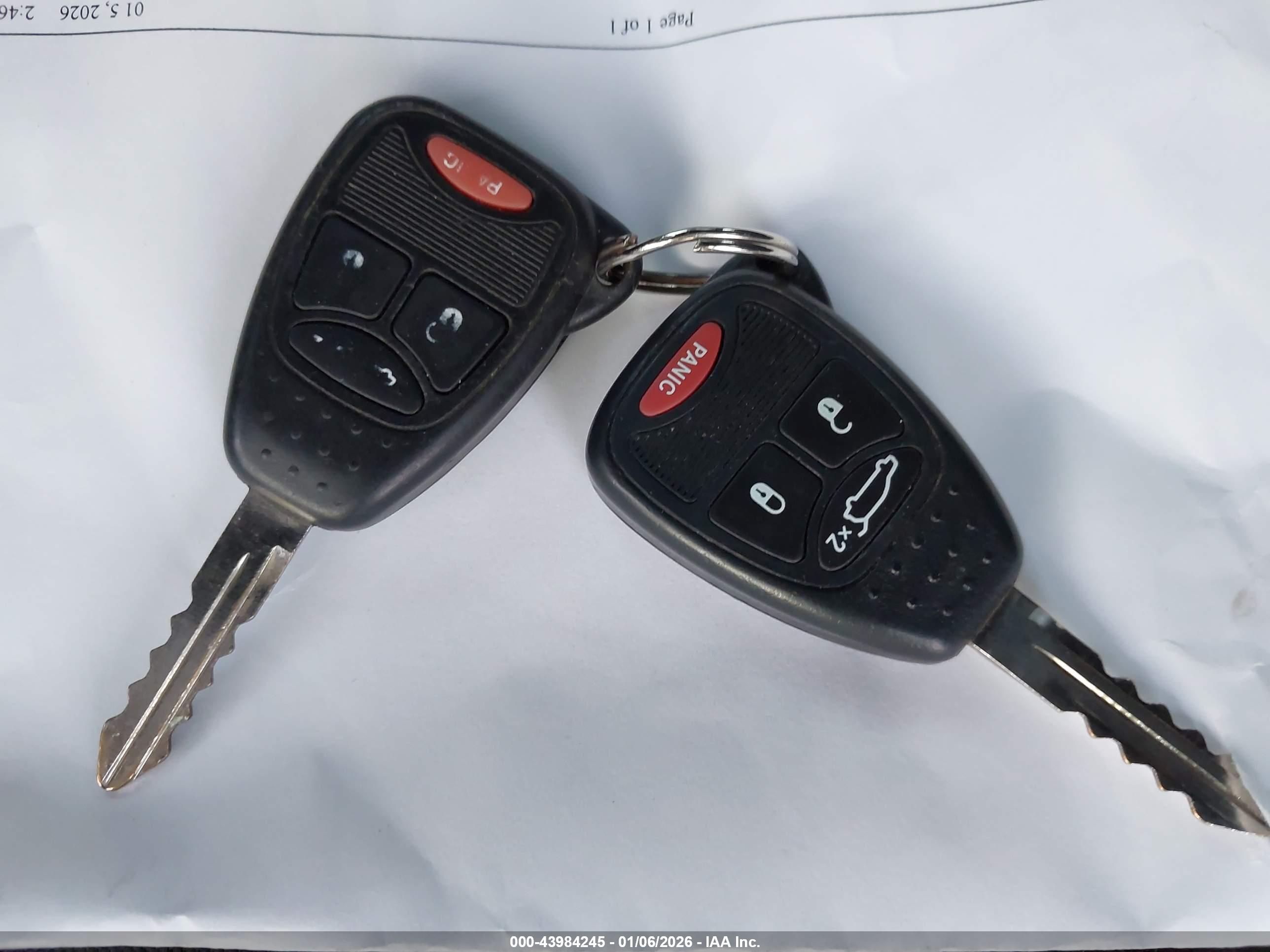 CHRYSLER 200 image 11