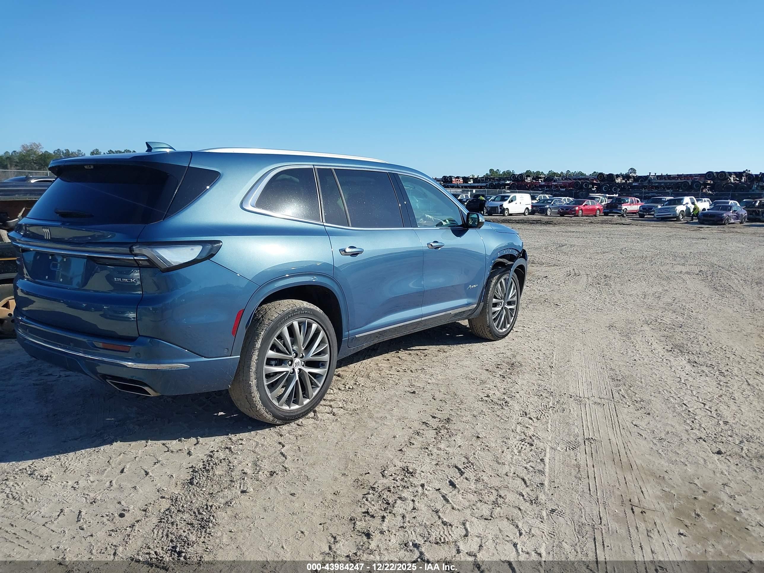 BUICK ENCLAVE image 4
