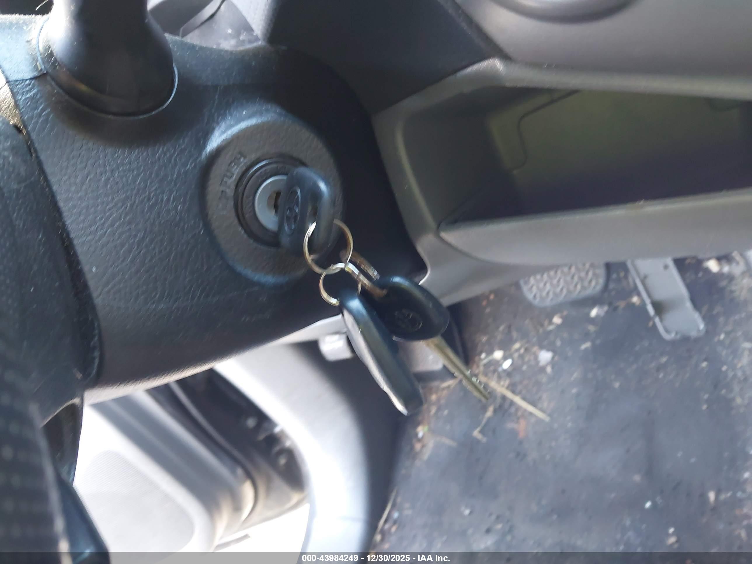 TOYOTA TACOMA image 11