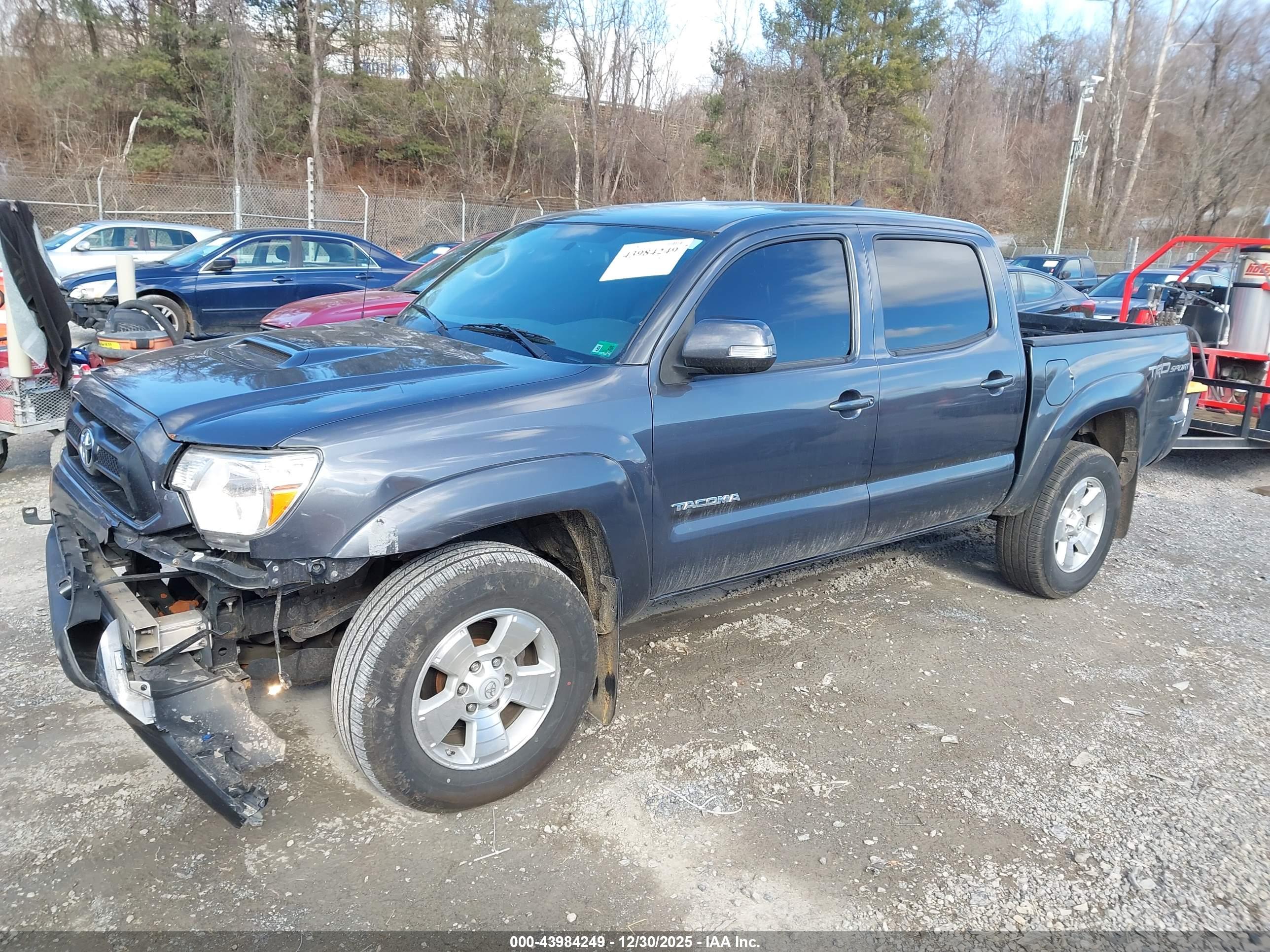 TOYOTA TACOMA image 2