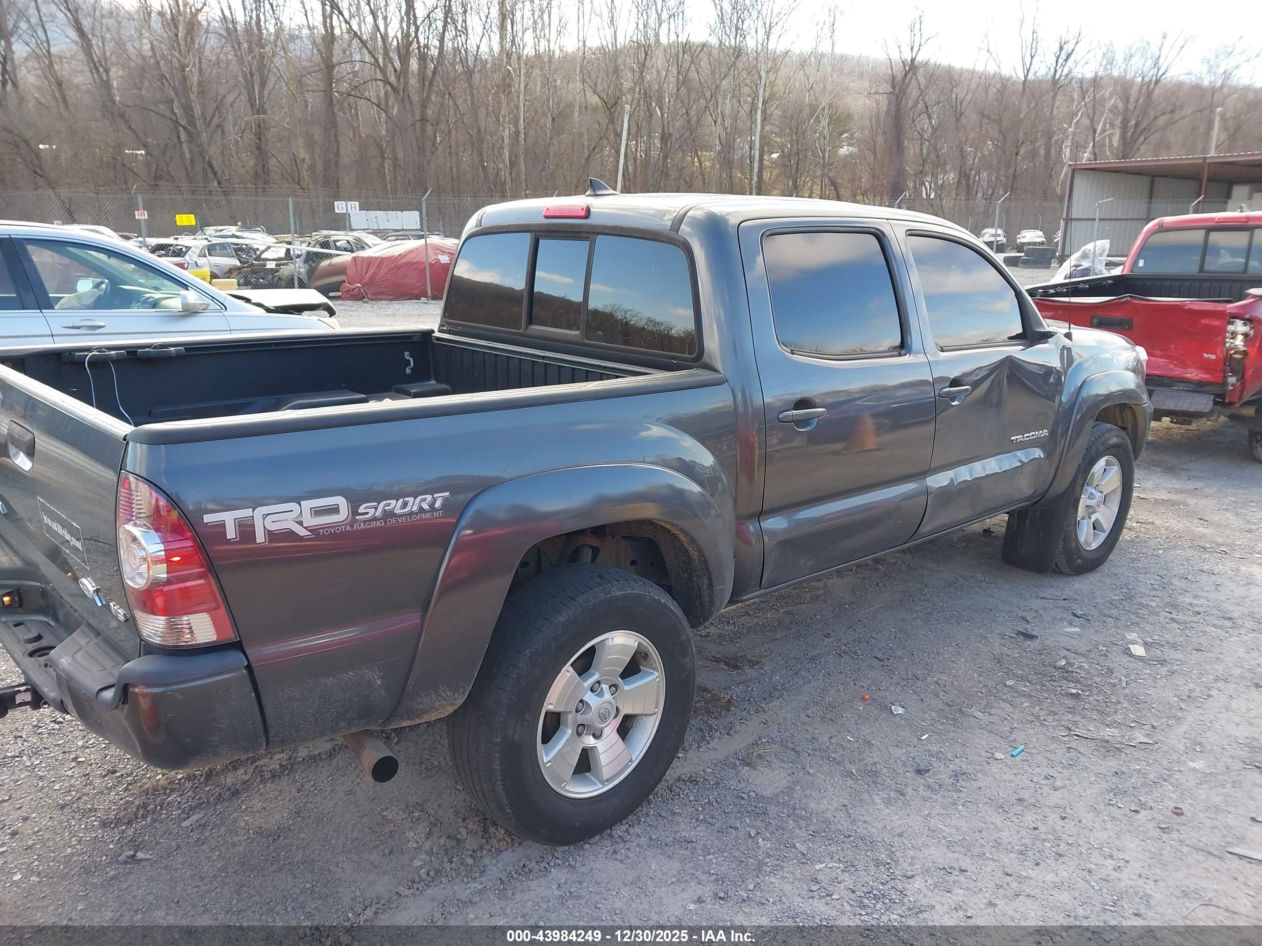 TOYOTA TACOMA image 4
