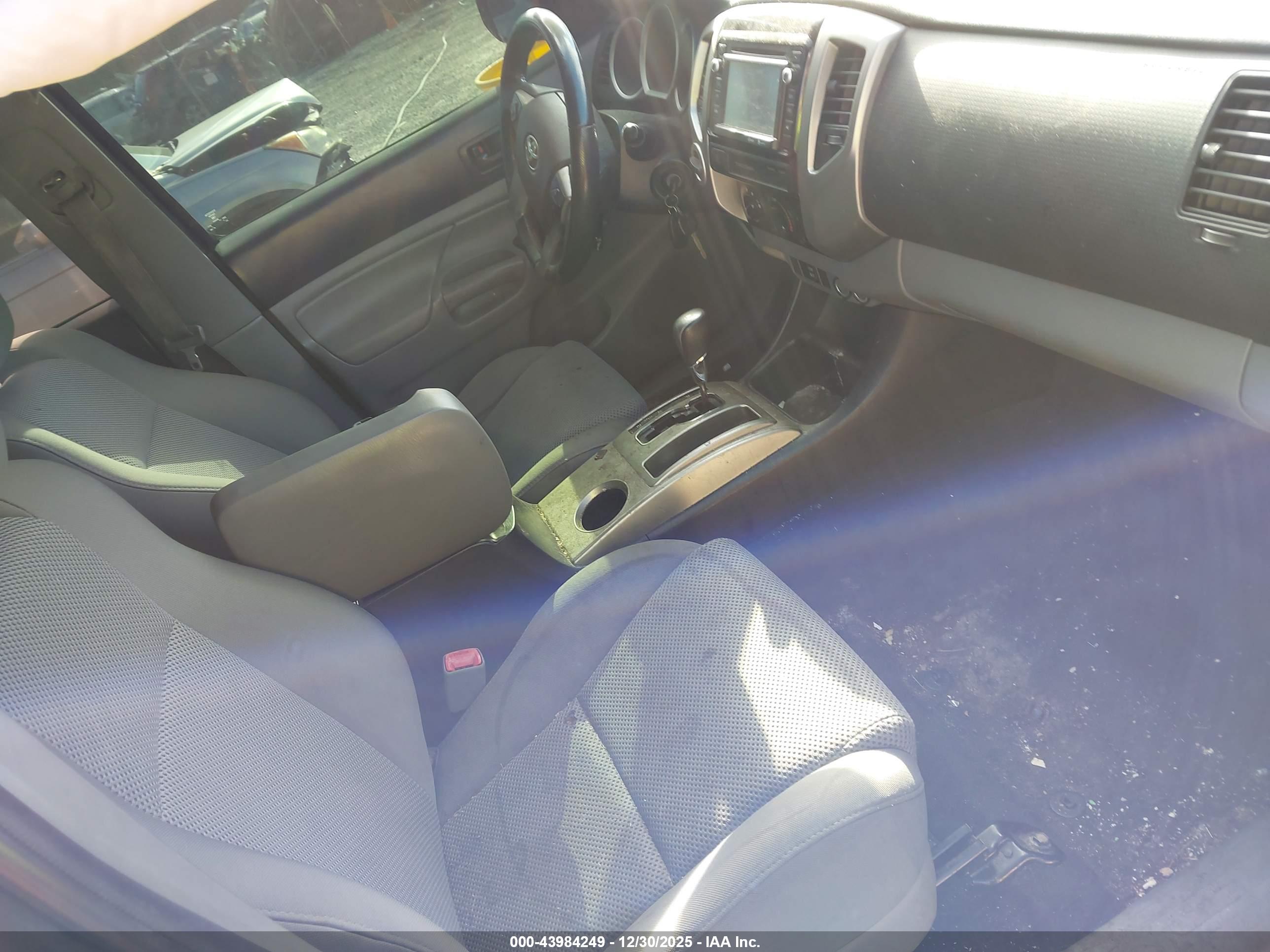 TOYOTA TACOMA image 5
