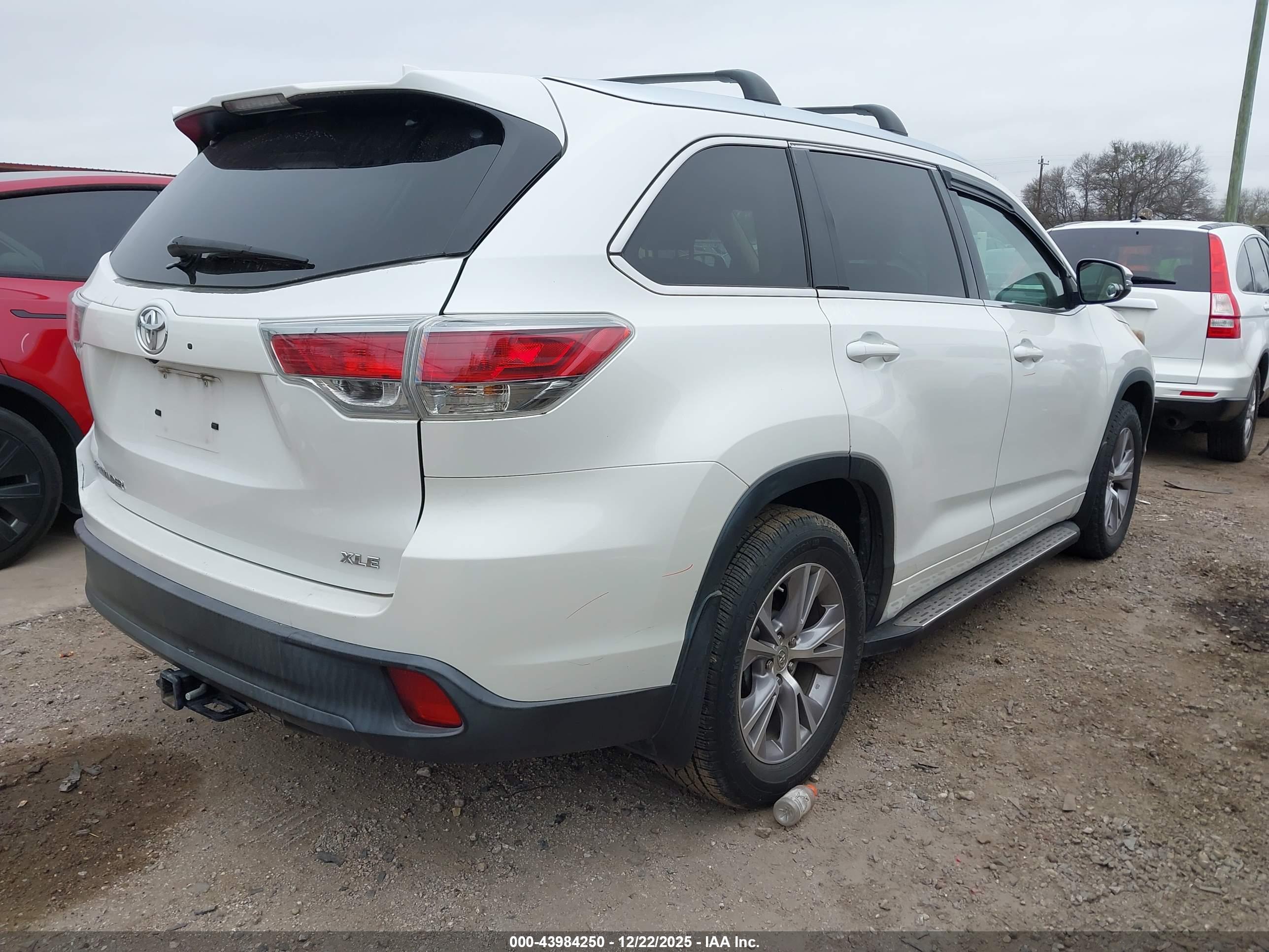 TOYOTA HIGHLANDER image 4