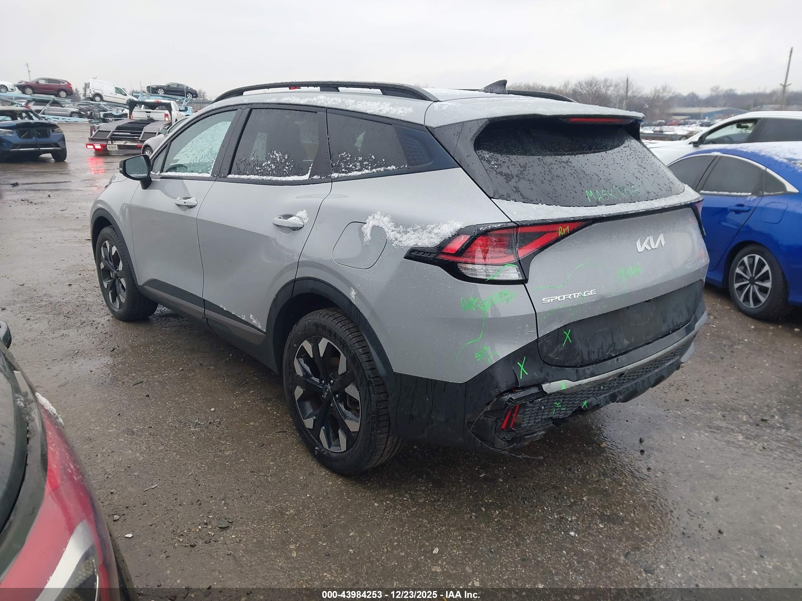 KIA SPORTAGE image 3