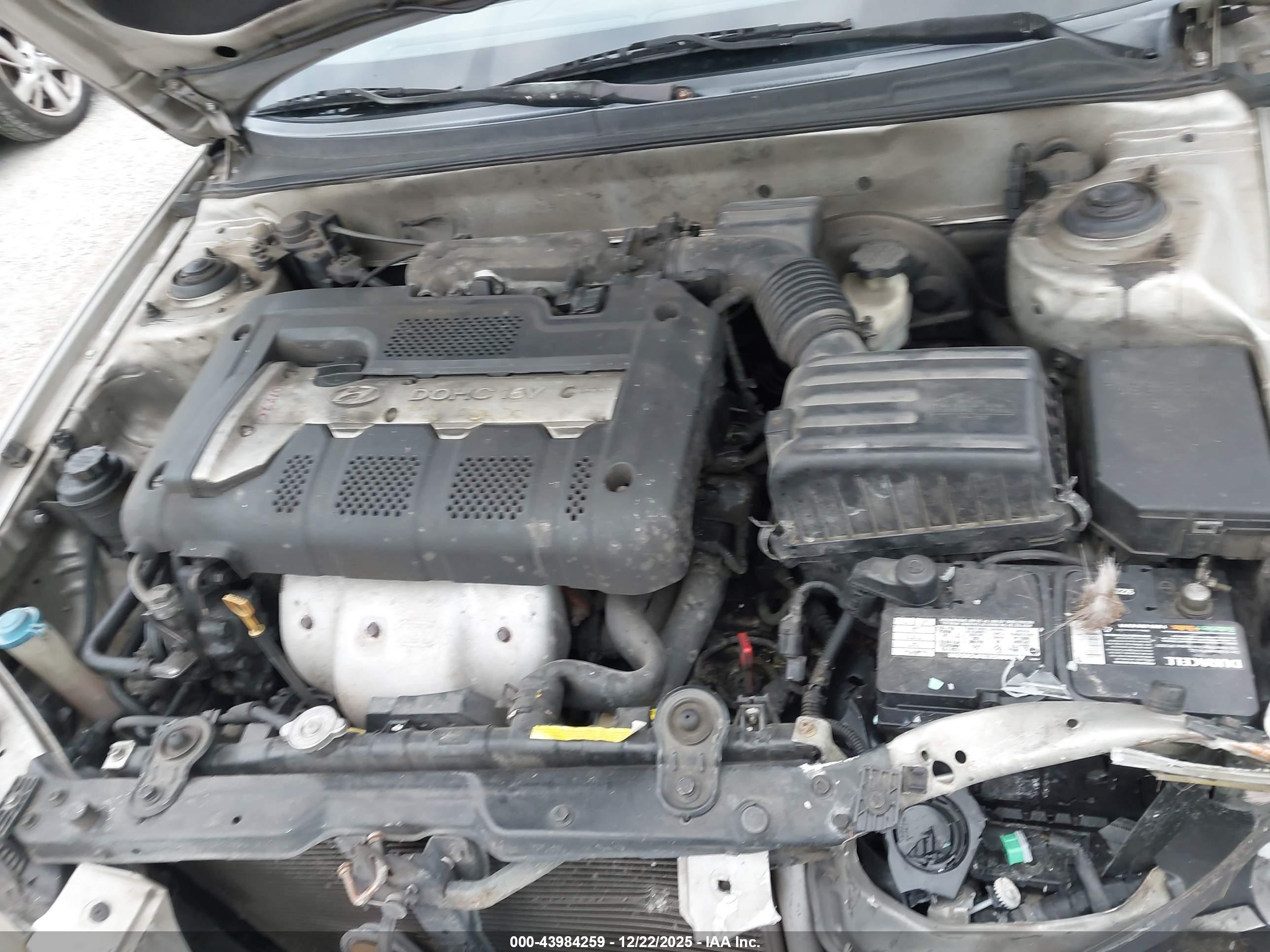 HYUNDAI ELANTRA image 10