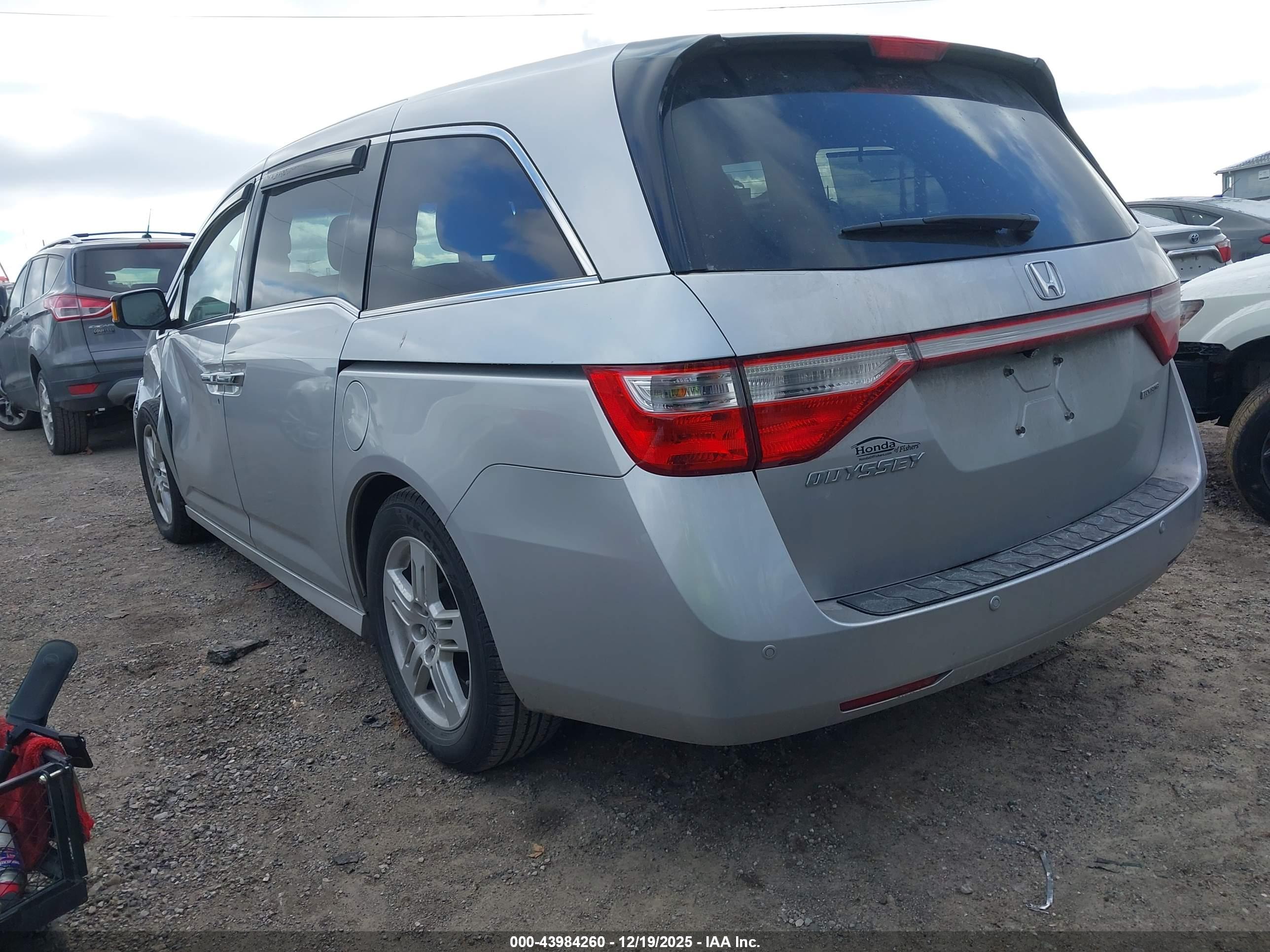 HONDA ODYSSEY image 3