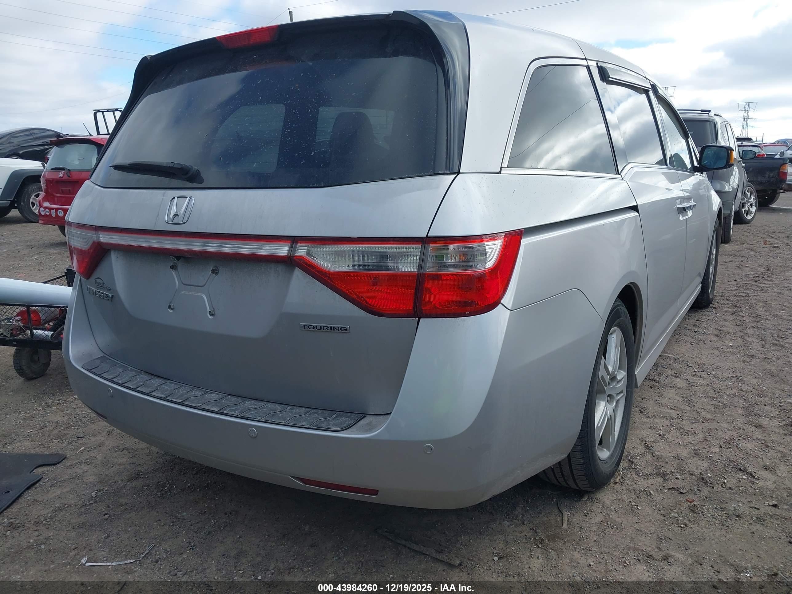 HONDA ODYSSEY image 4