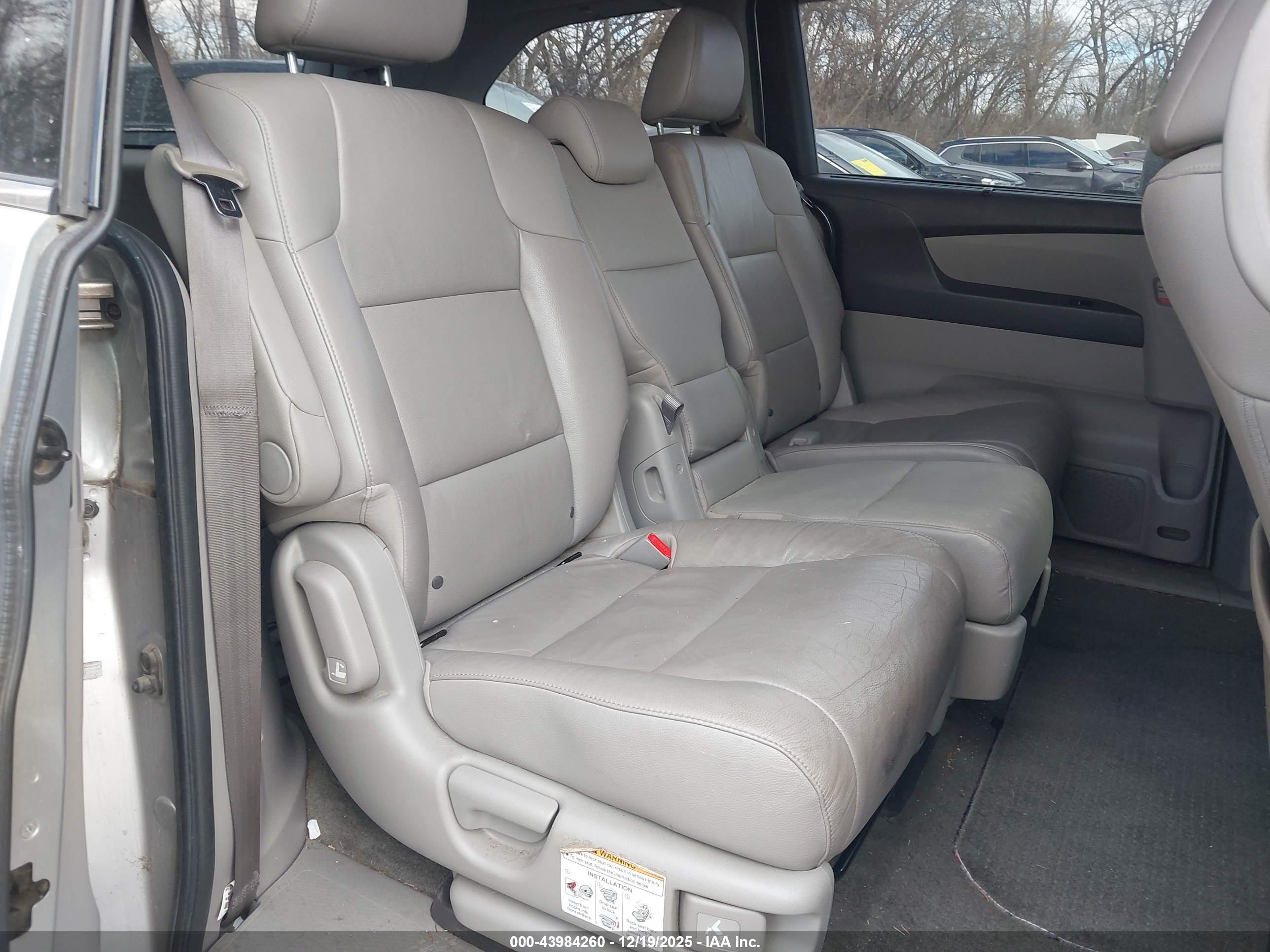 HONDA ODYSSEY image 8