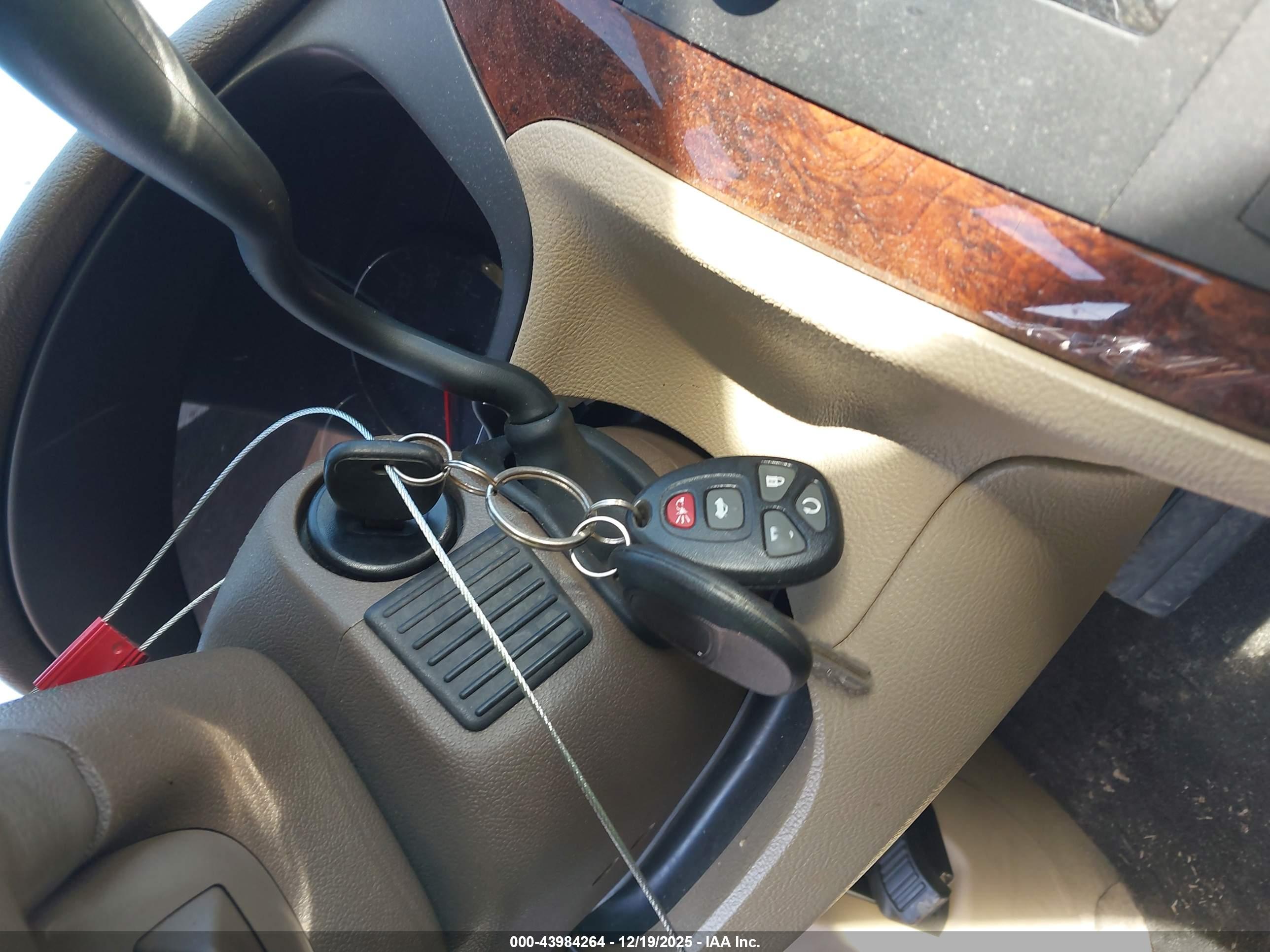 CADILLAC DTS image 11