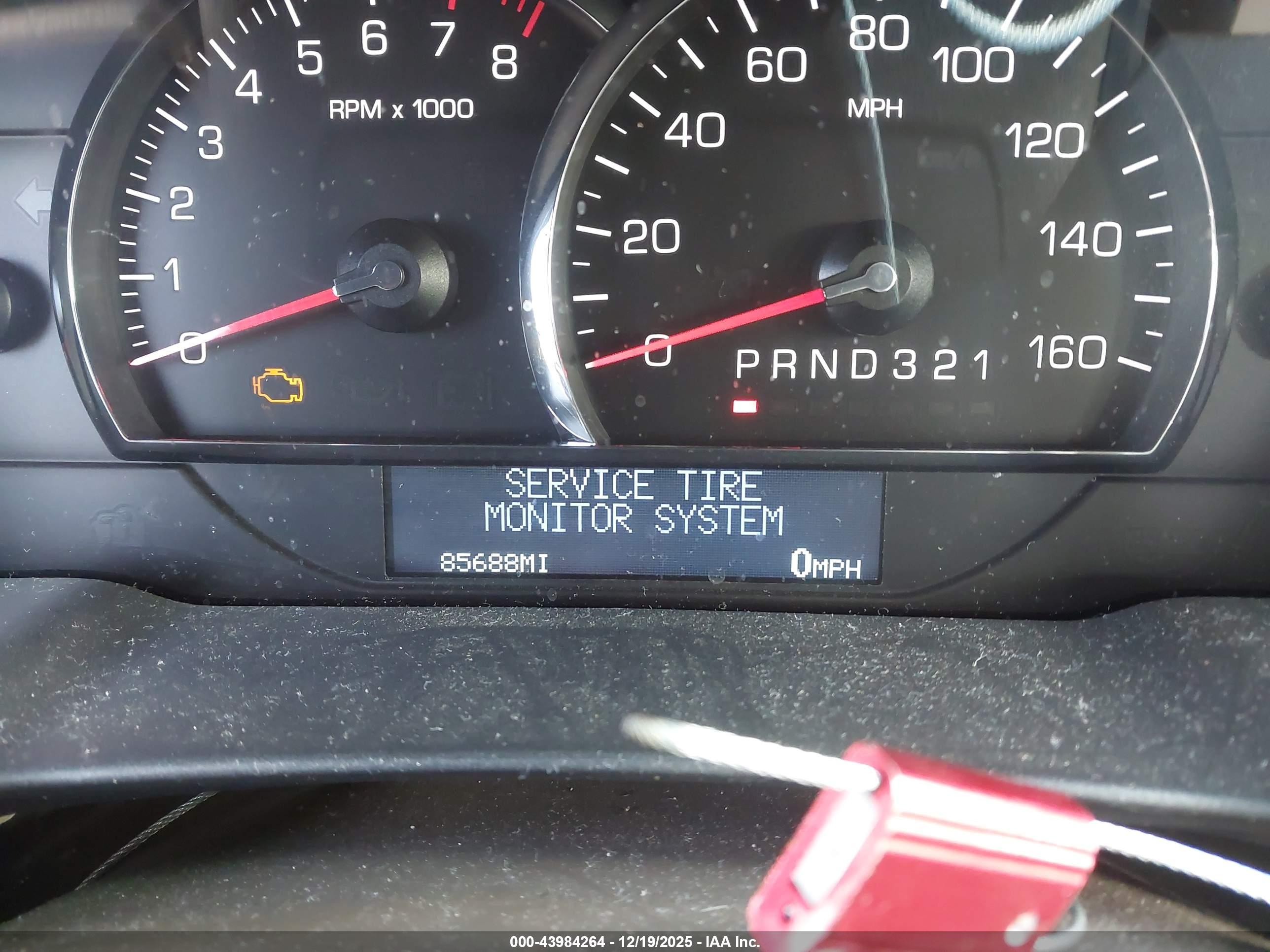 CADILLAC DTS image 7
