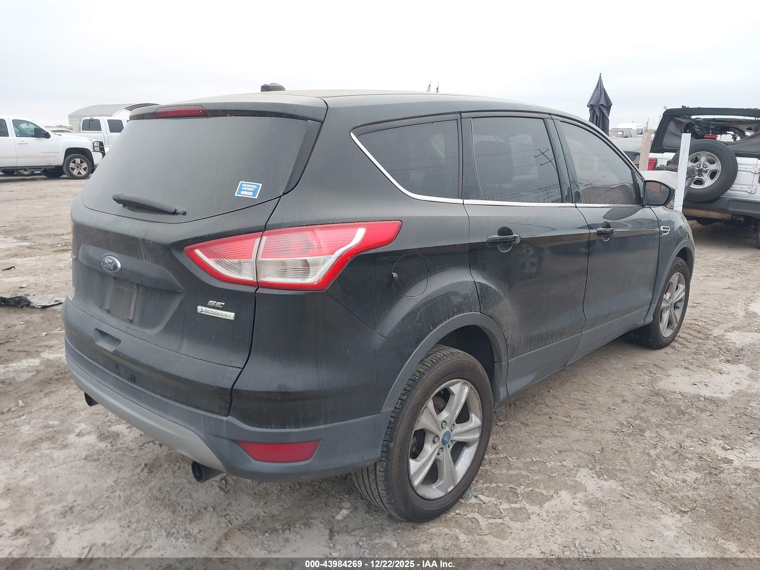 FORD ESCAPE image 4