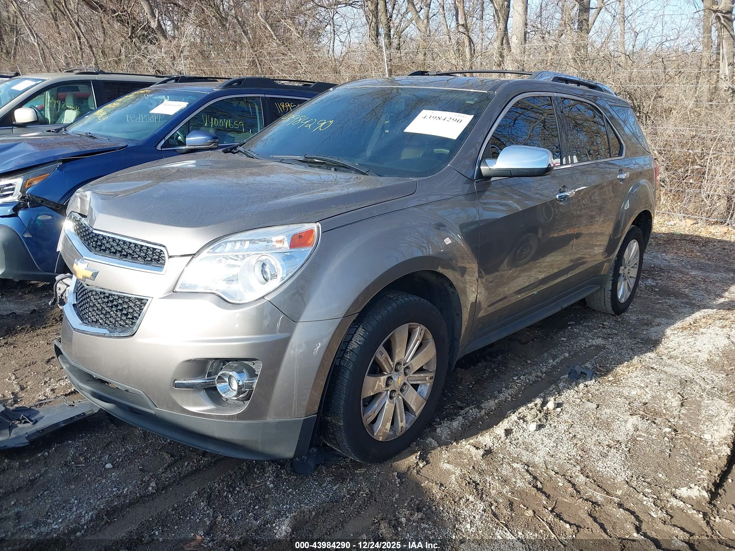 CHEVROLET EQUINOX image 2