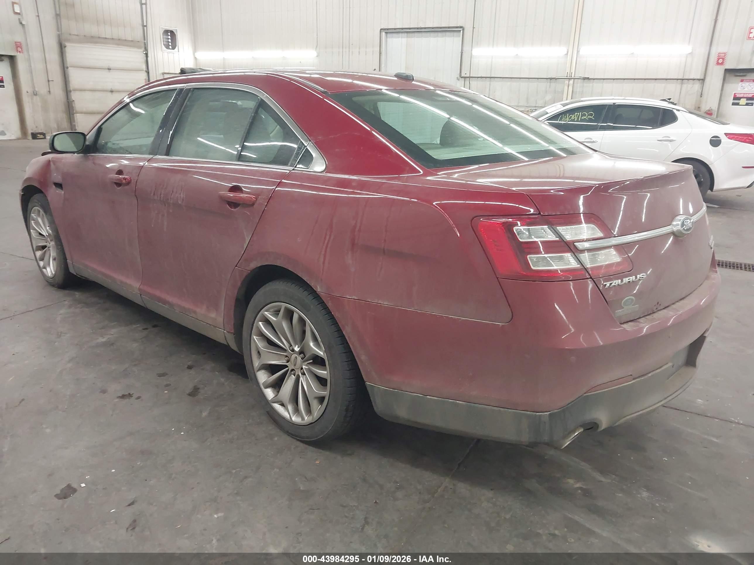 FORD TAURUS image 3