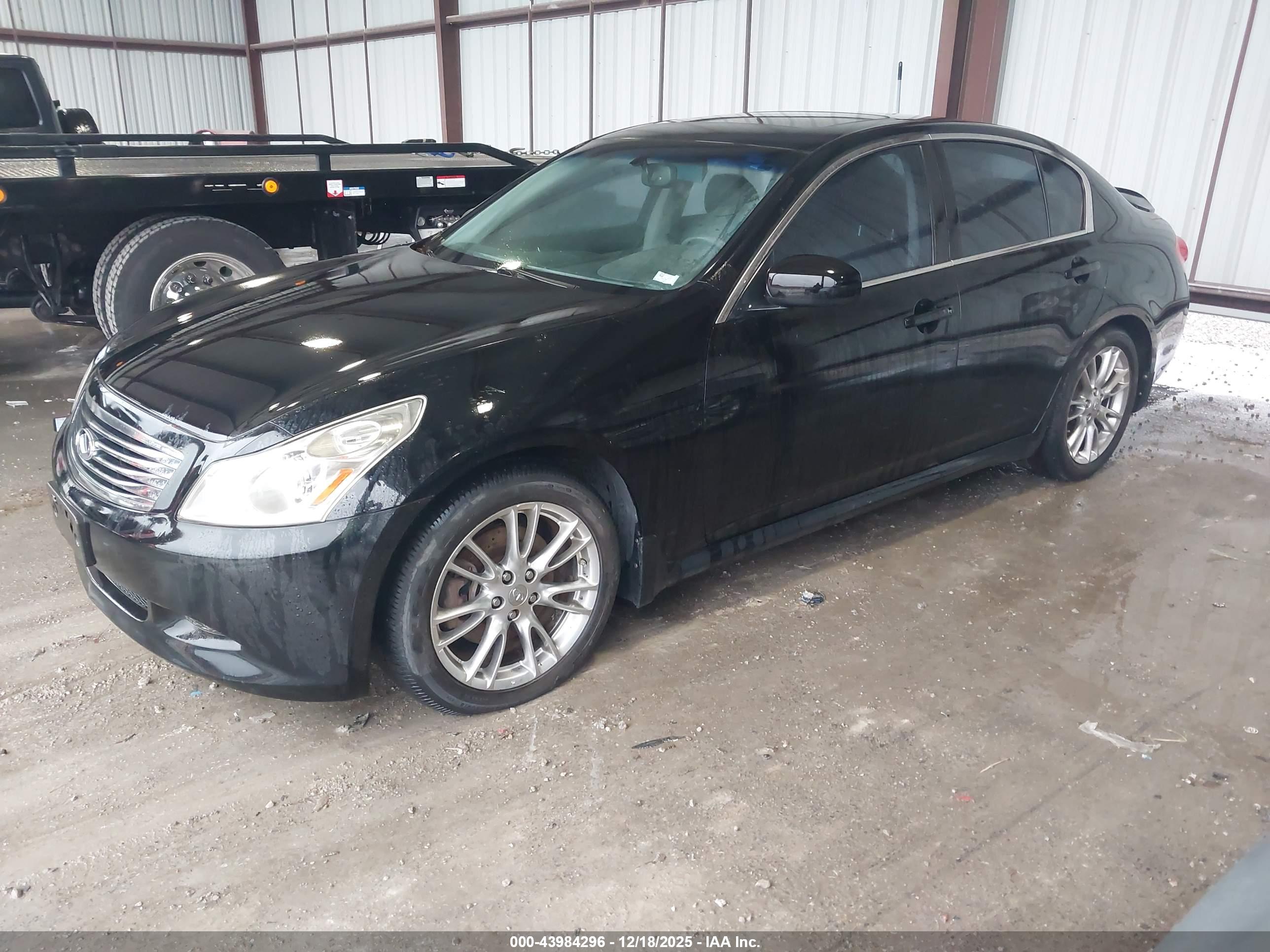INFINITI G35X image 2