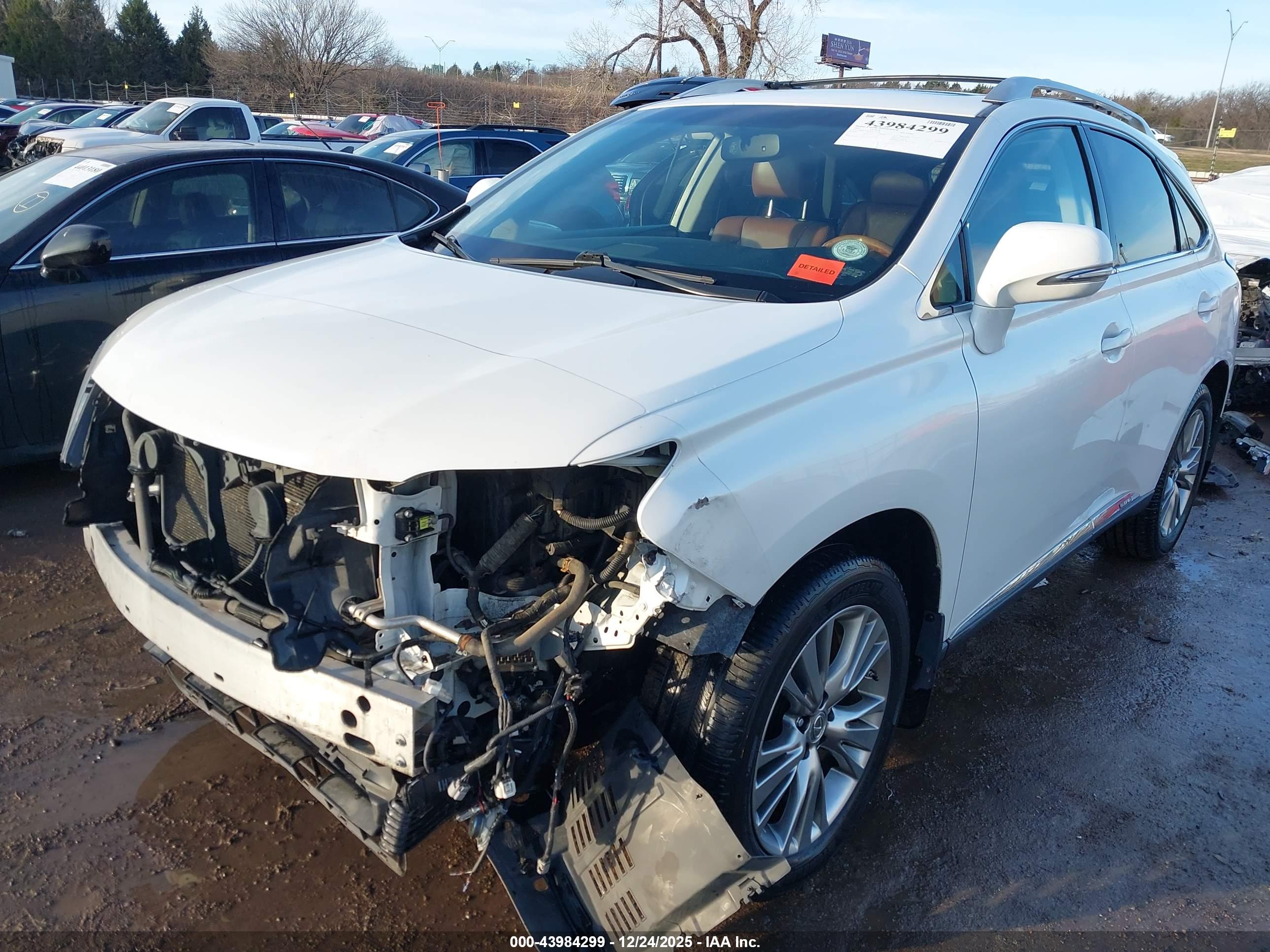 LEXUS RX image 2