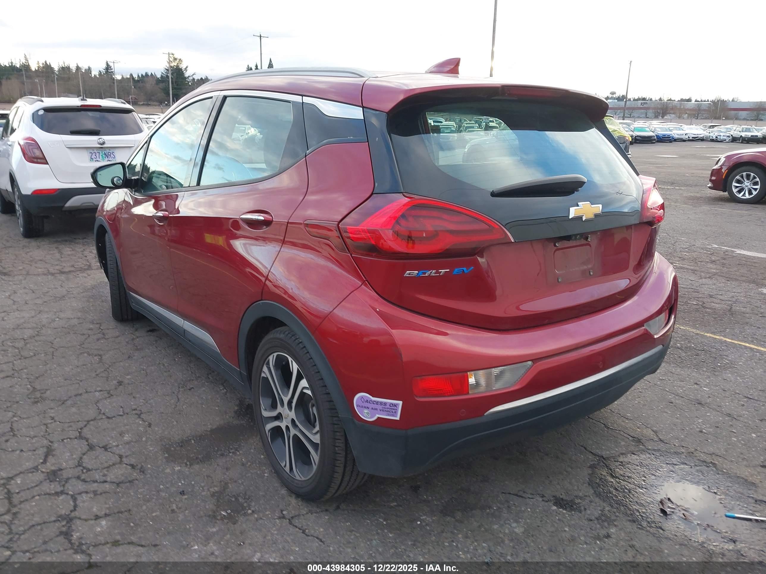 CHEVROLET BOLT image 3