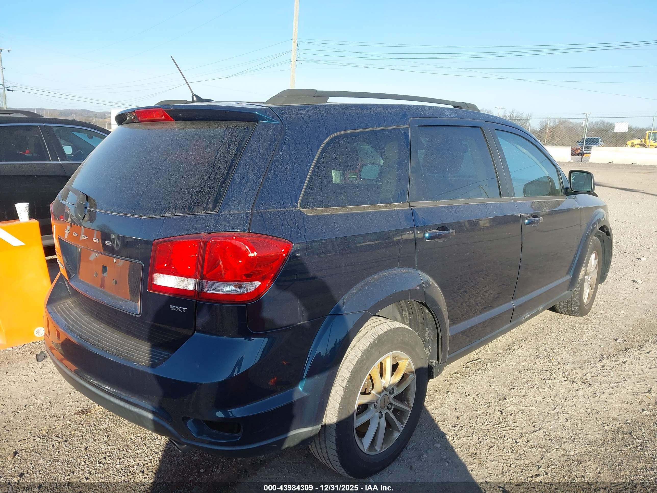 DODGE JOURNEY image 4