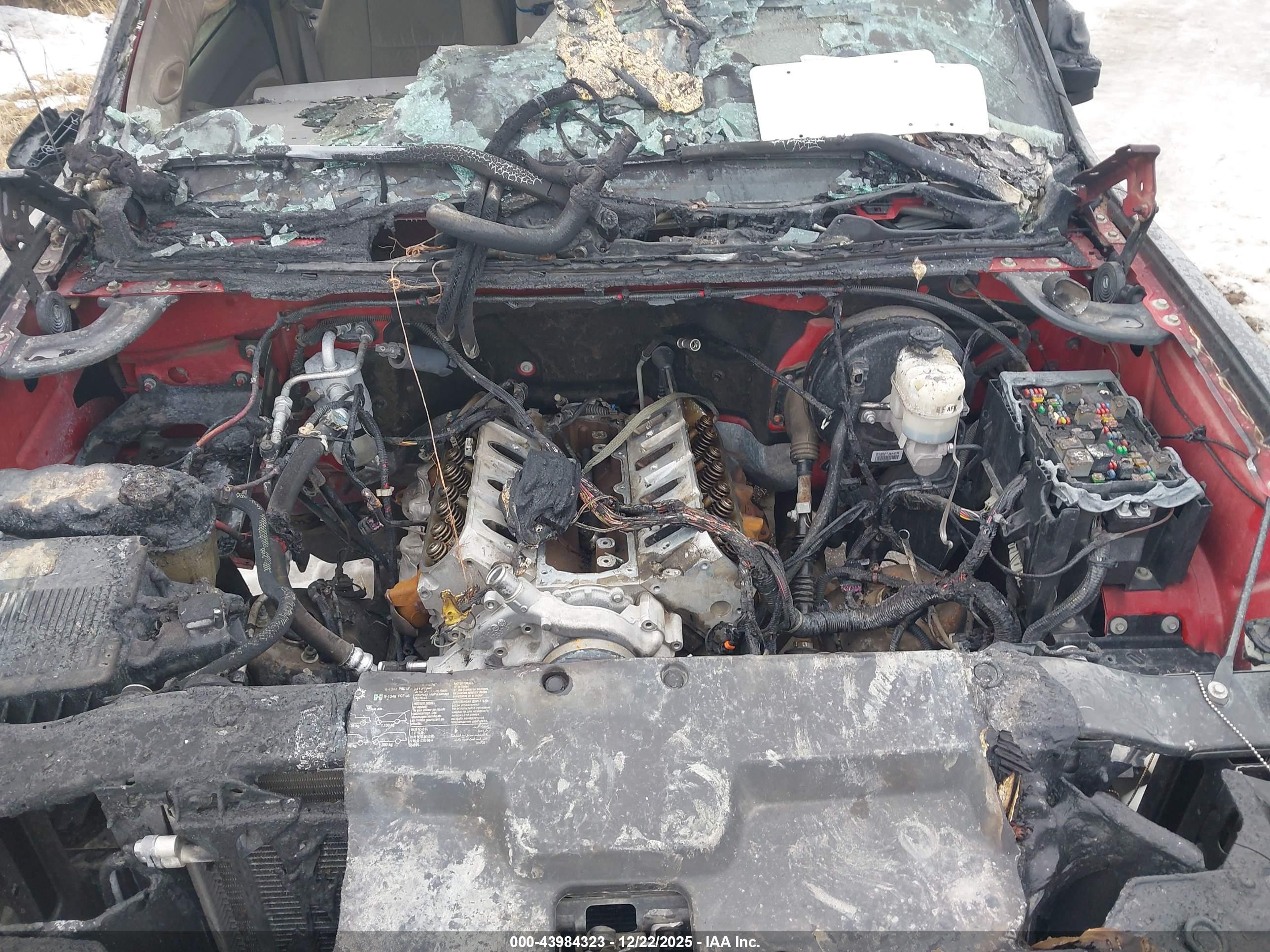 CHEVROLET SILVERADO image 10