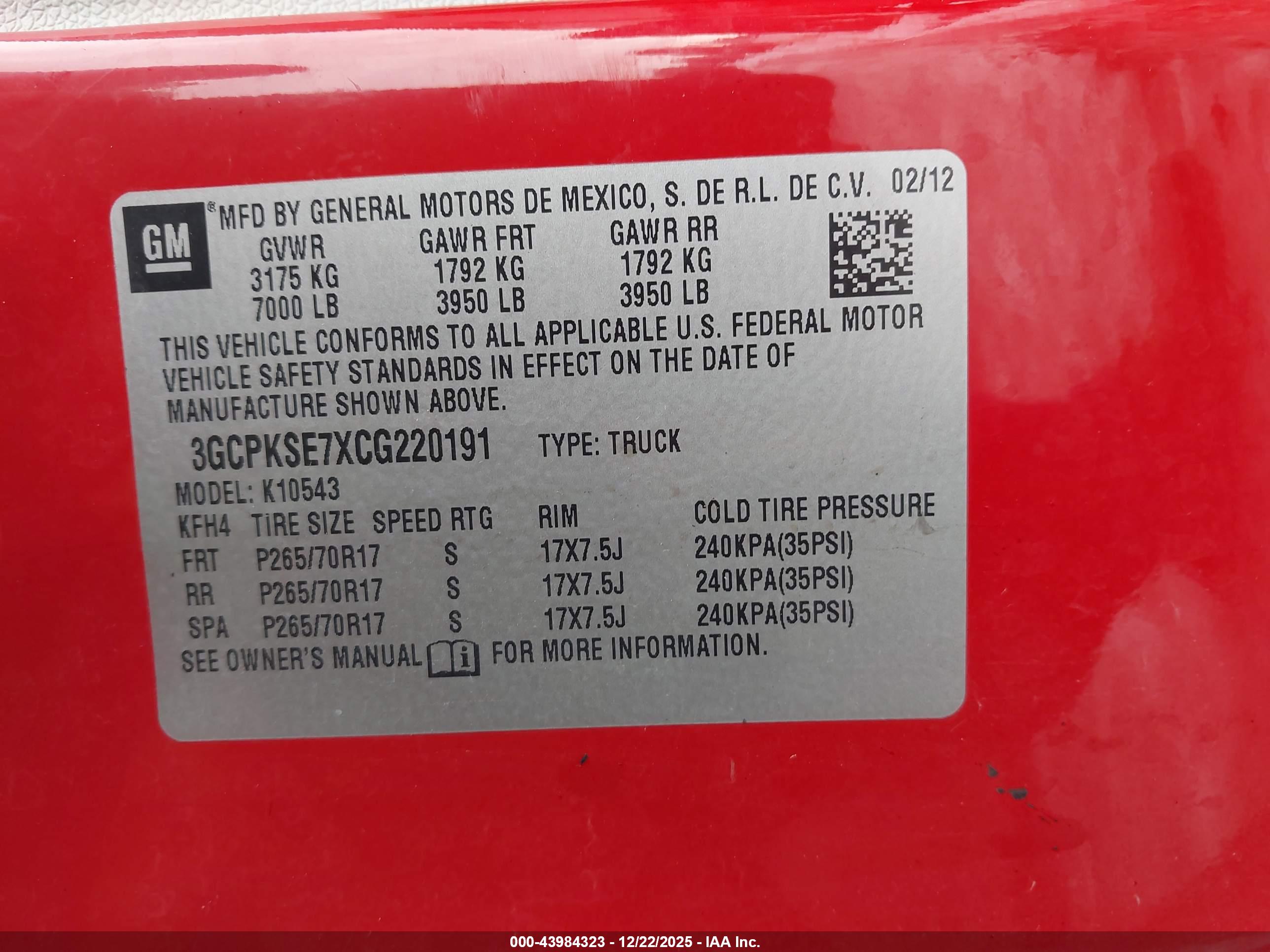 CHEVROLET SILVERADO image 9