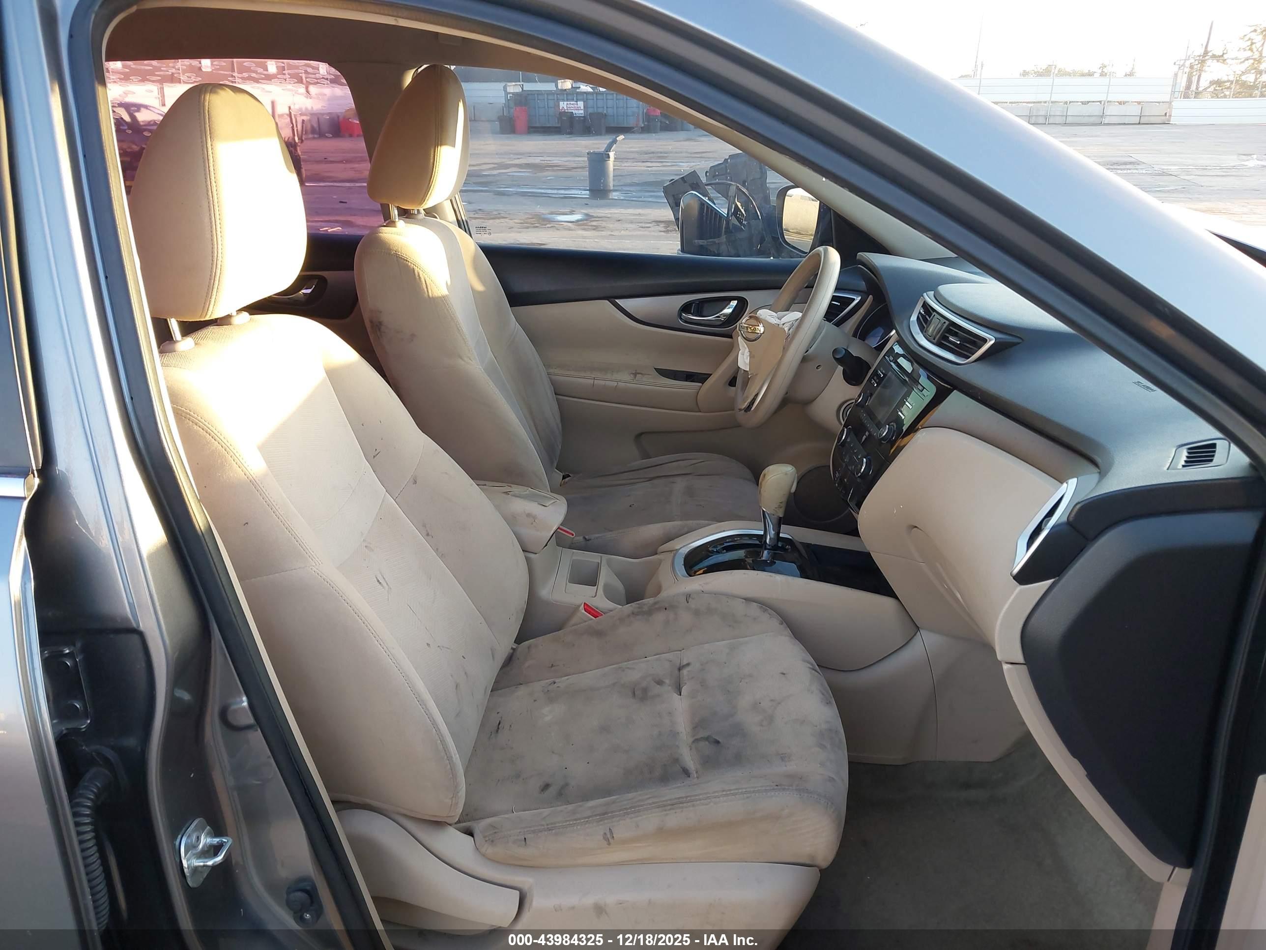 NISSAN ROGUE image 5
