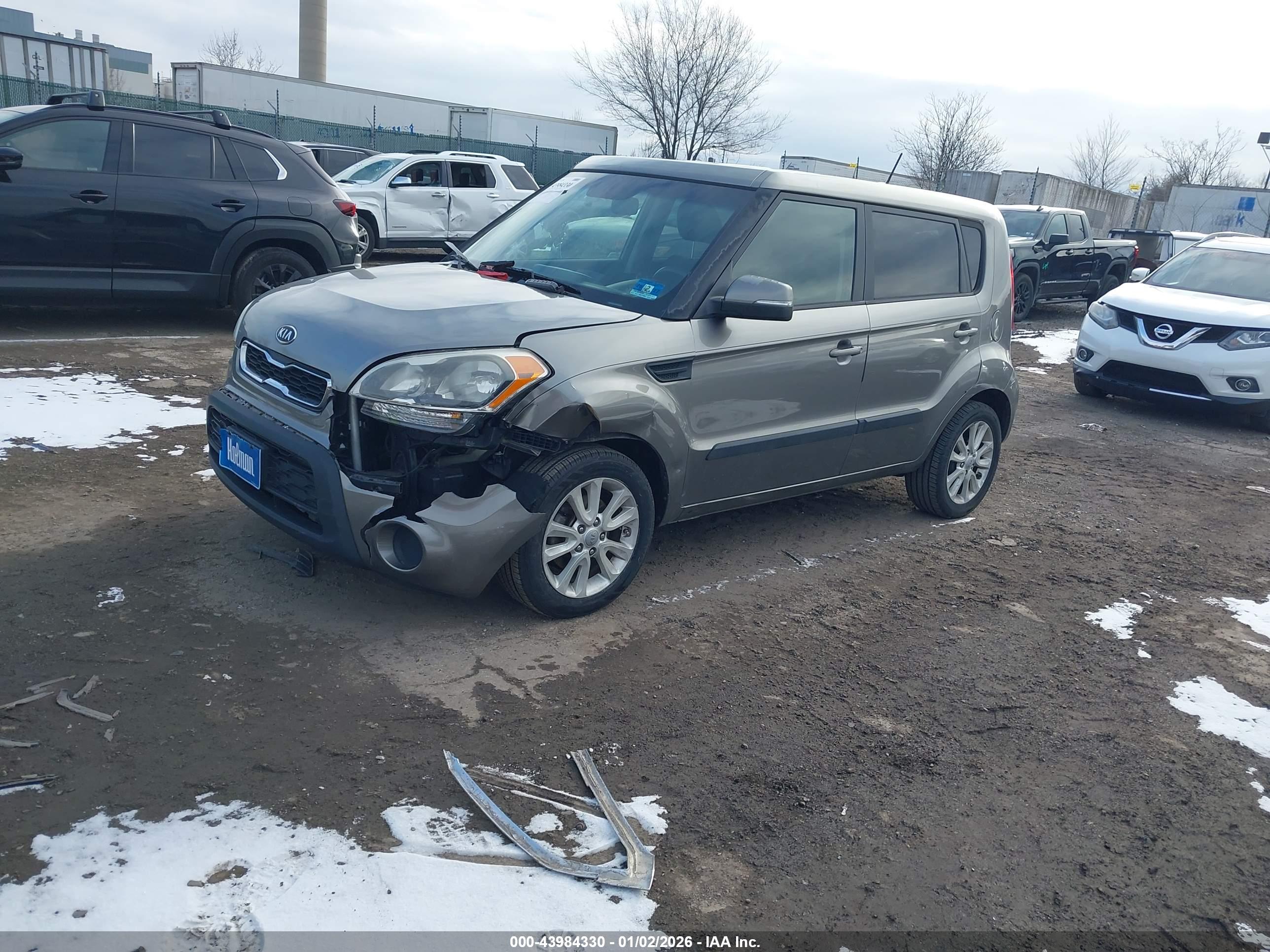 KIA SOUL image 2
