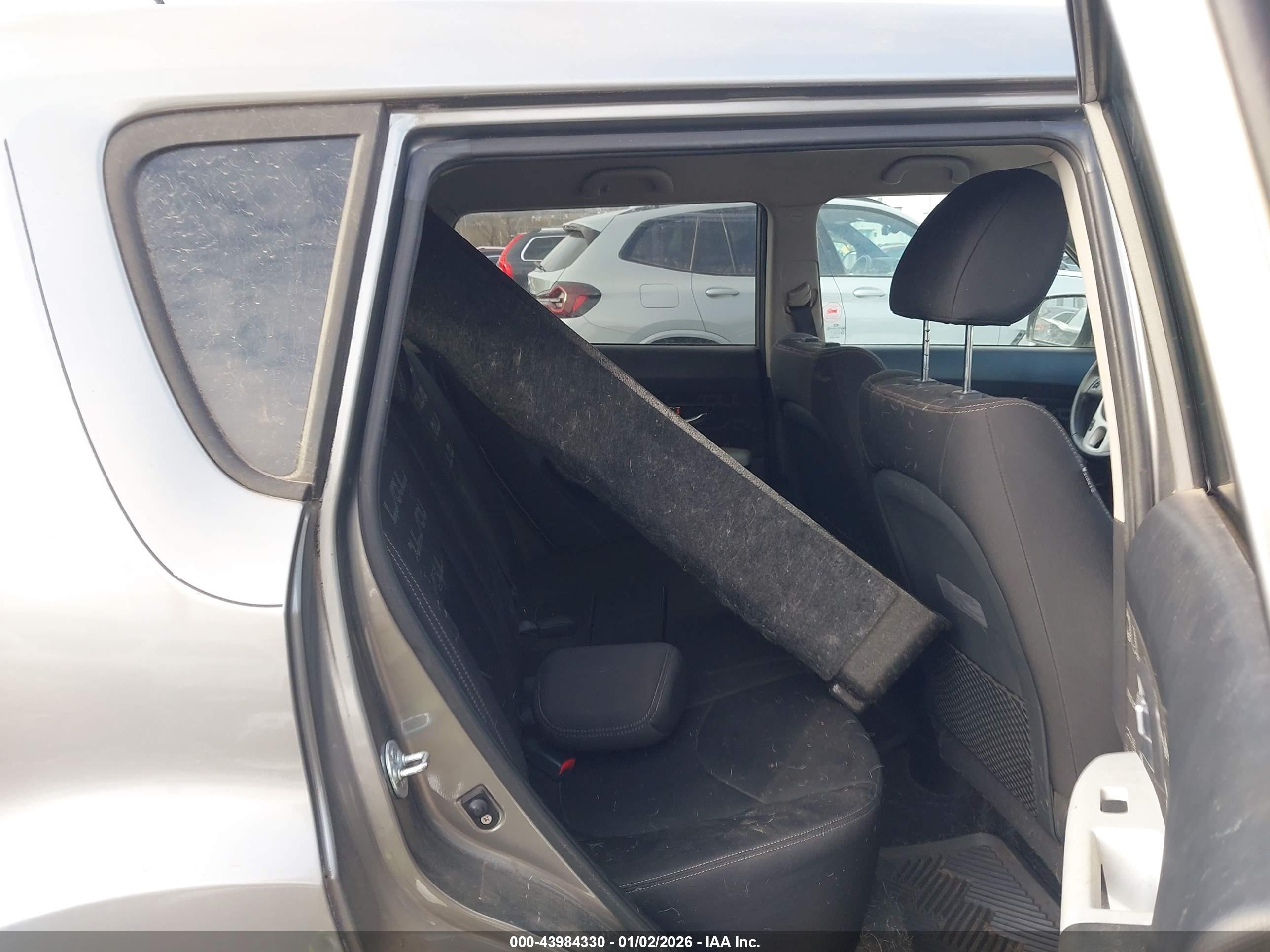 KIA SOUL image 8
