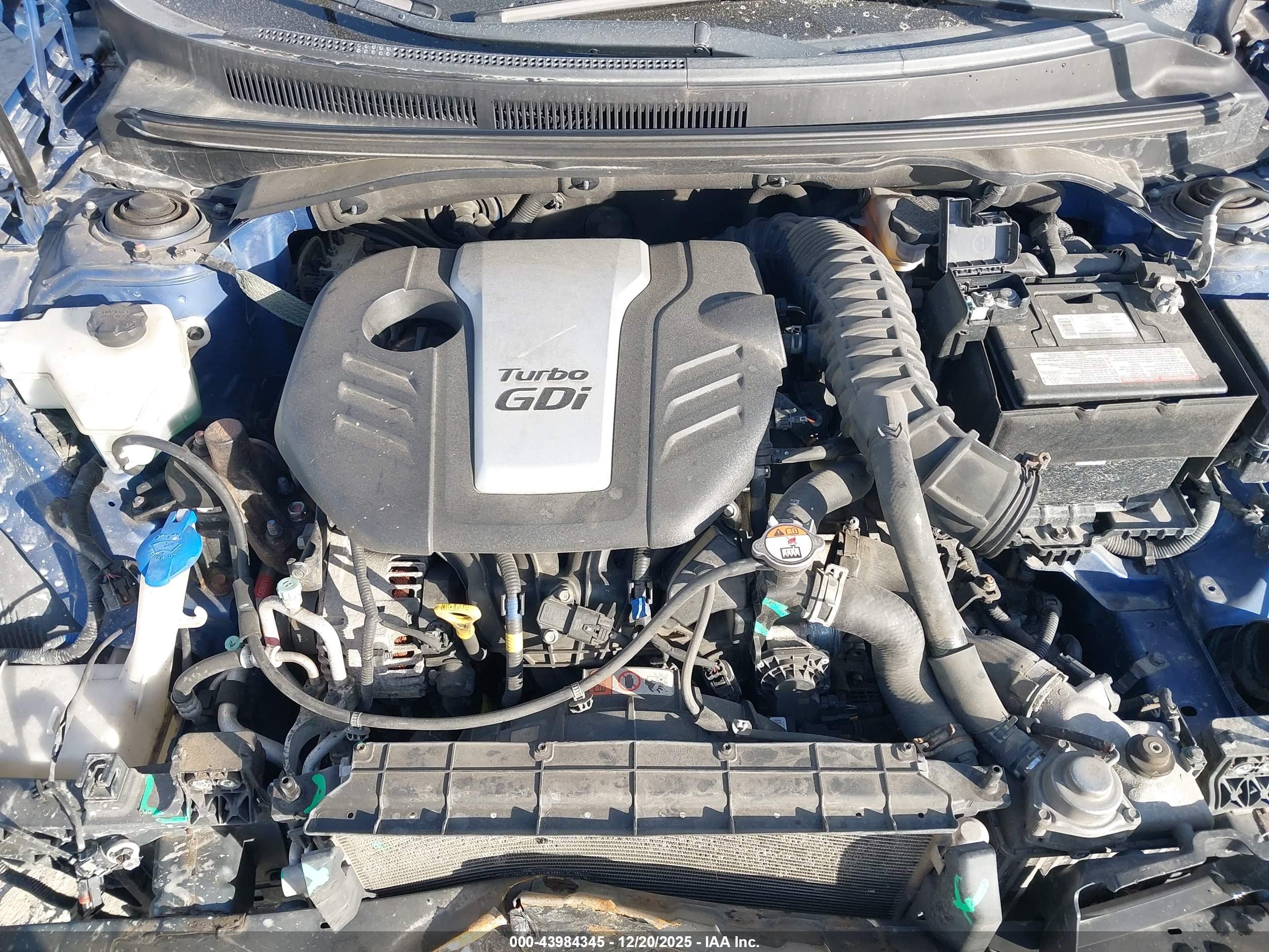 HYUNDAI VELOSTER image 10