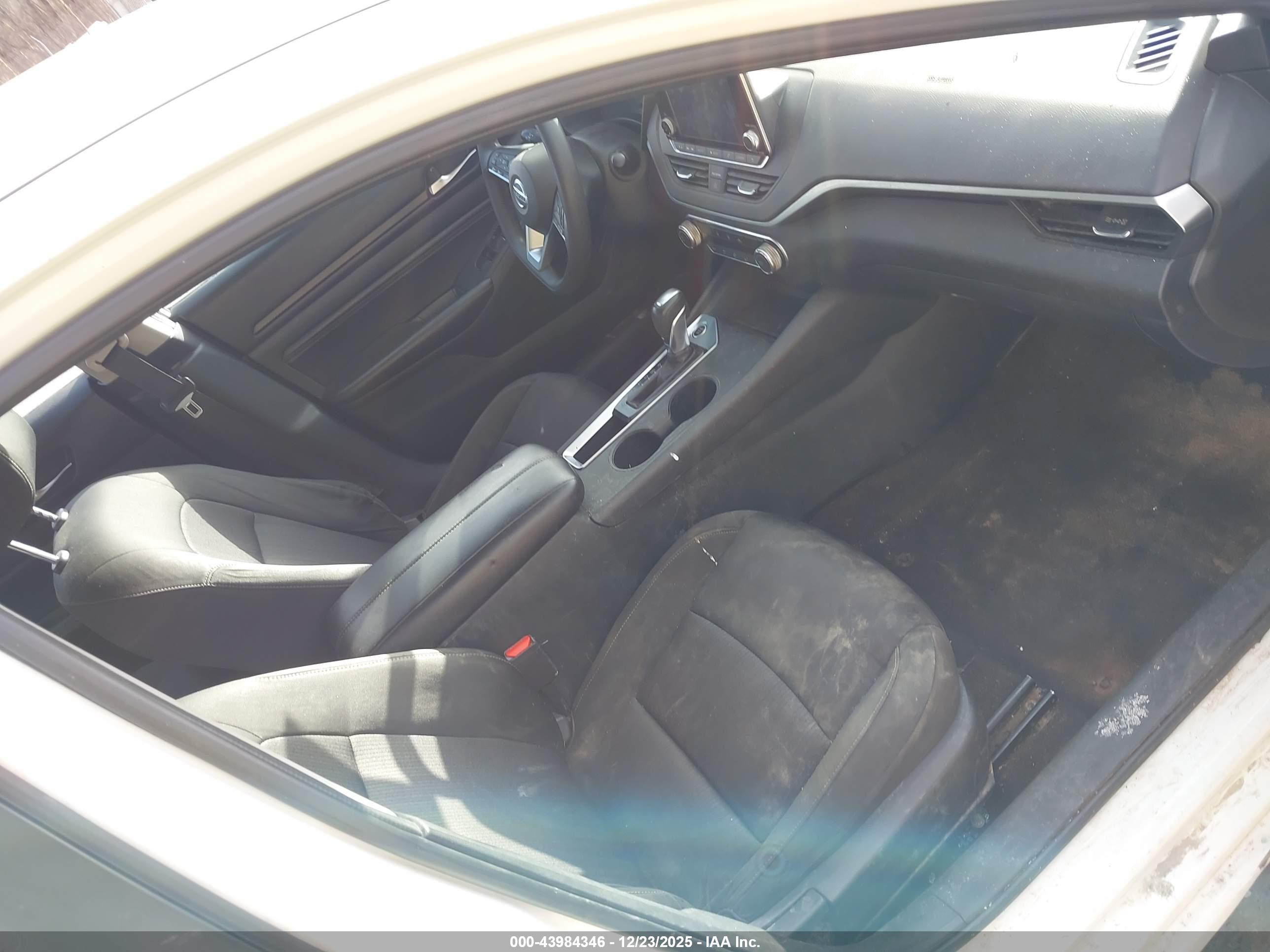 NISSAN ALTIMA image 5