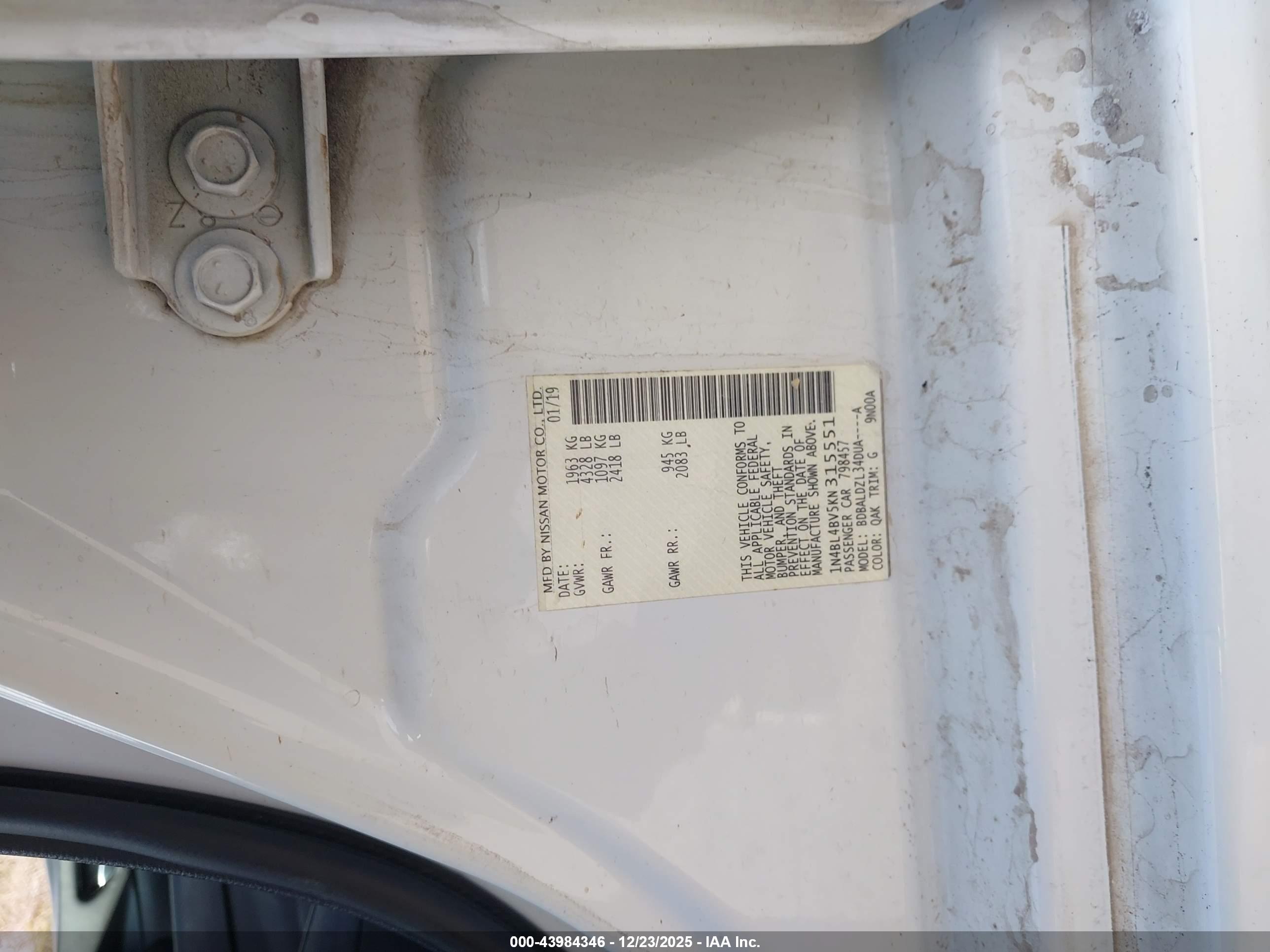 NISSAN ALTIMA image 9