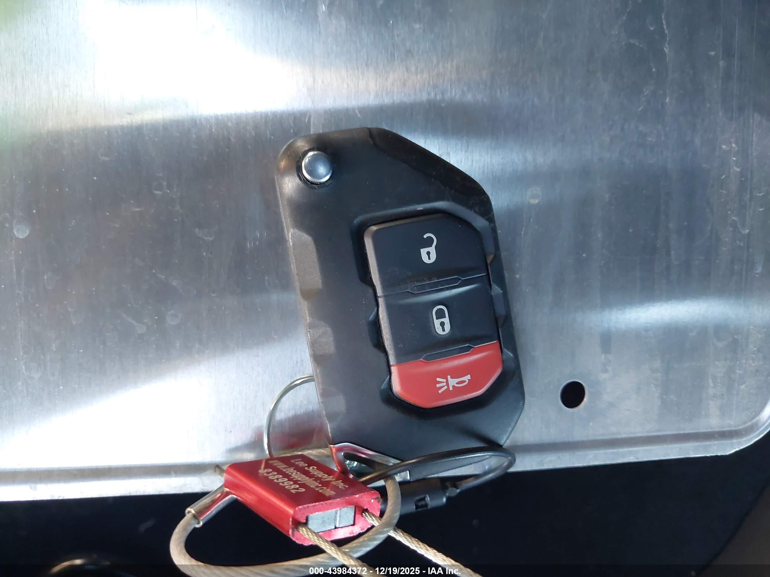 JEEP WRANGLER image 11