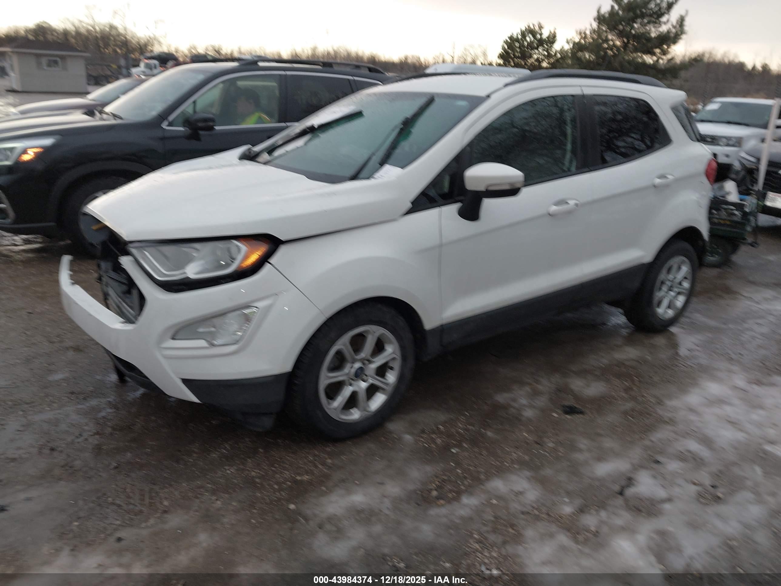 FORD ECOSPORT image 2