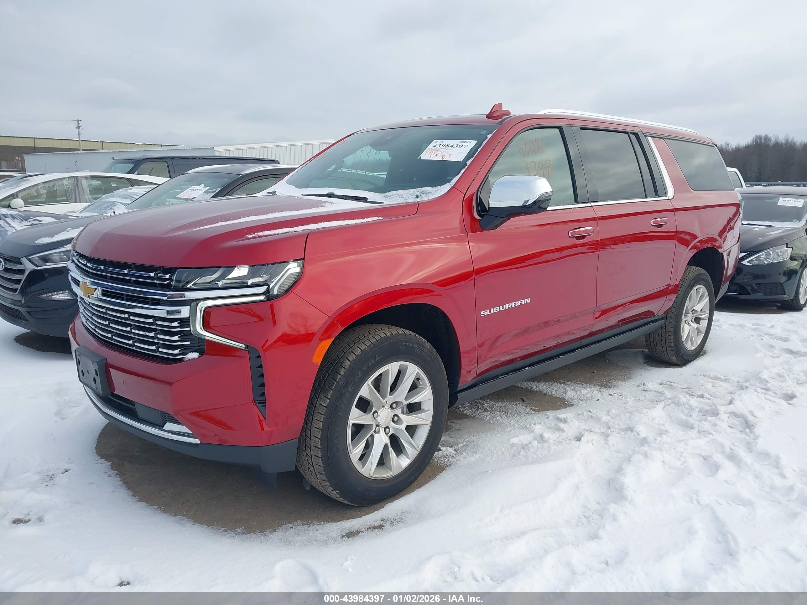 CHEVROLET SUBURBAN image 2