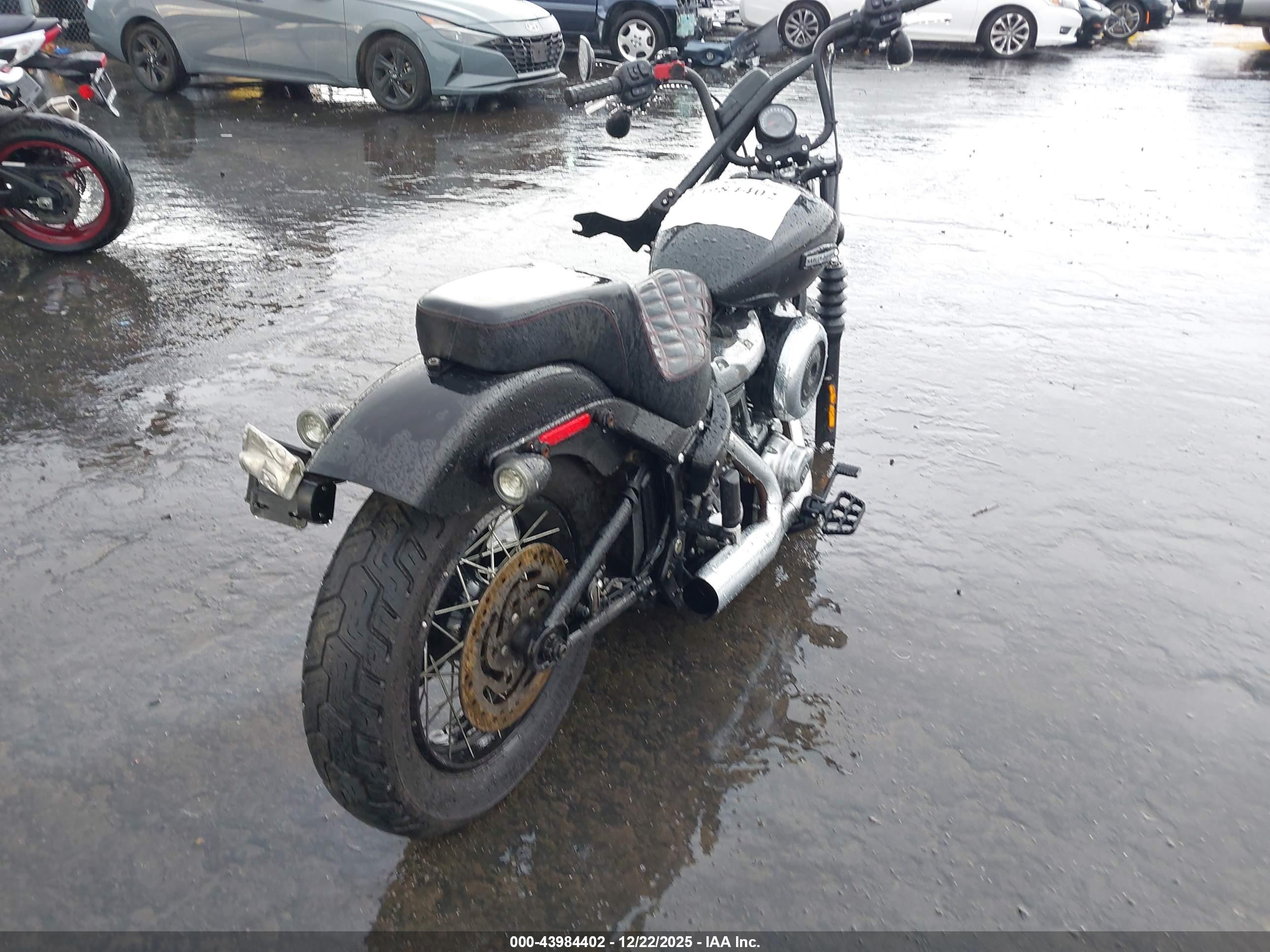 HARLEY-DAVIDSON FXBB image 3