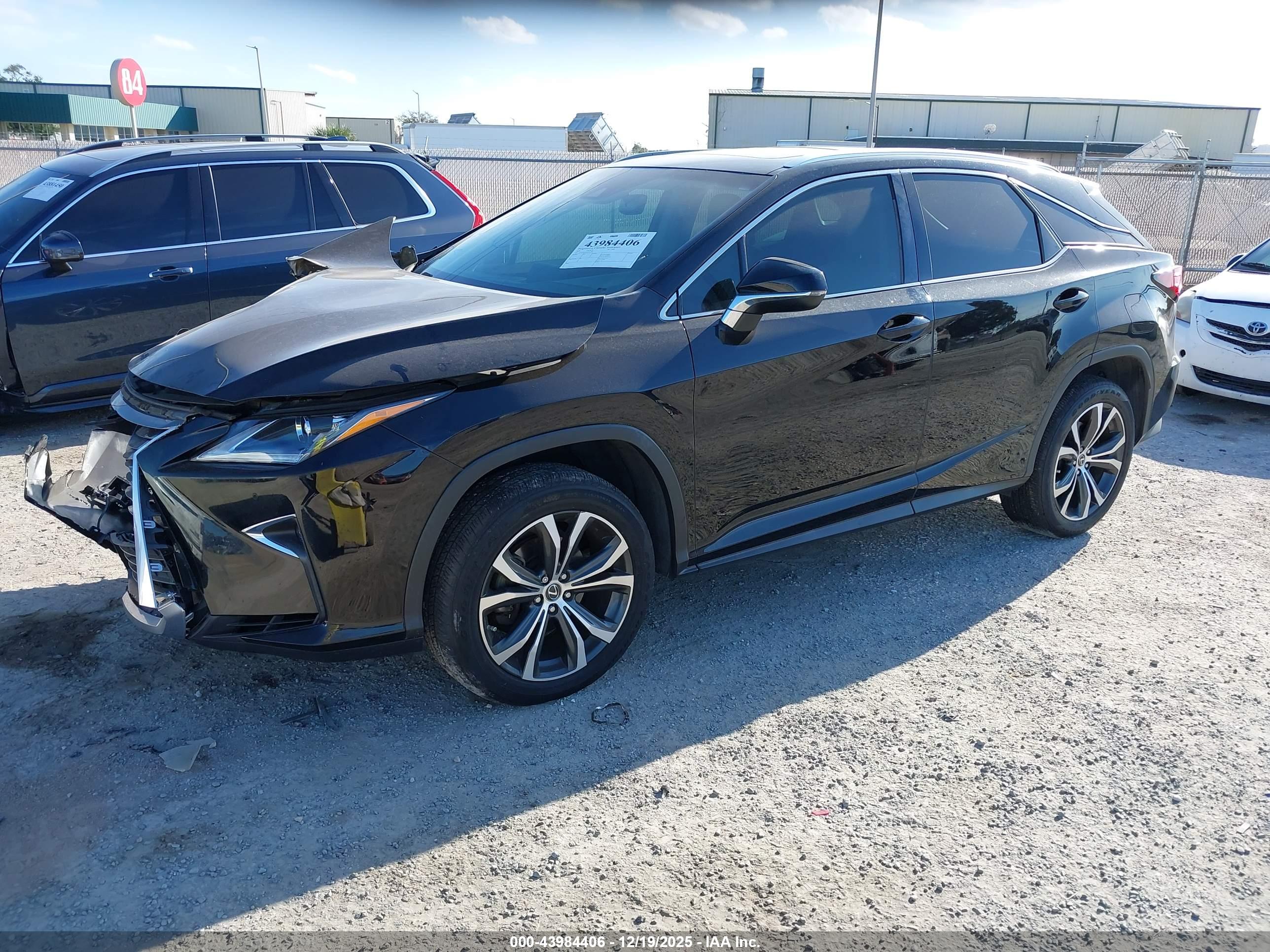 LEXUS RX image 2