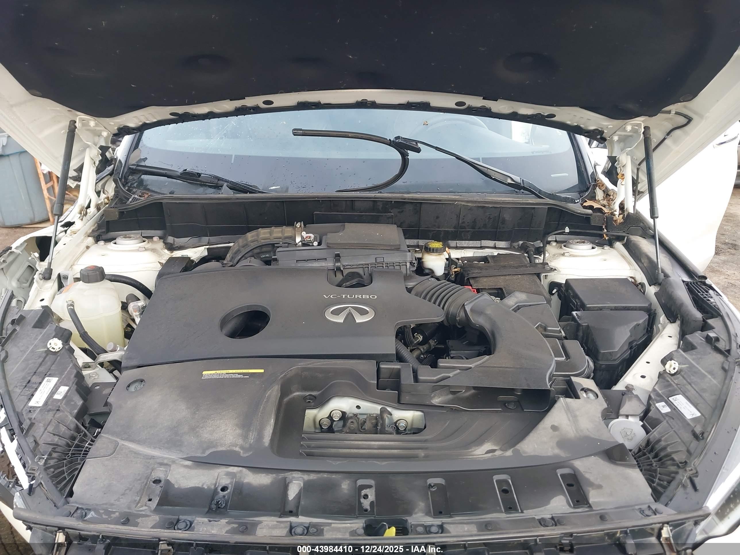 INFINITI QX50 image 10